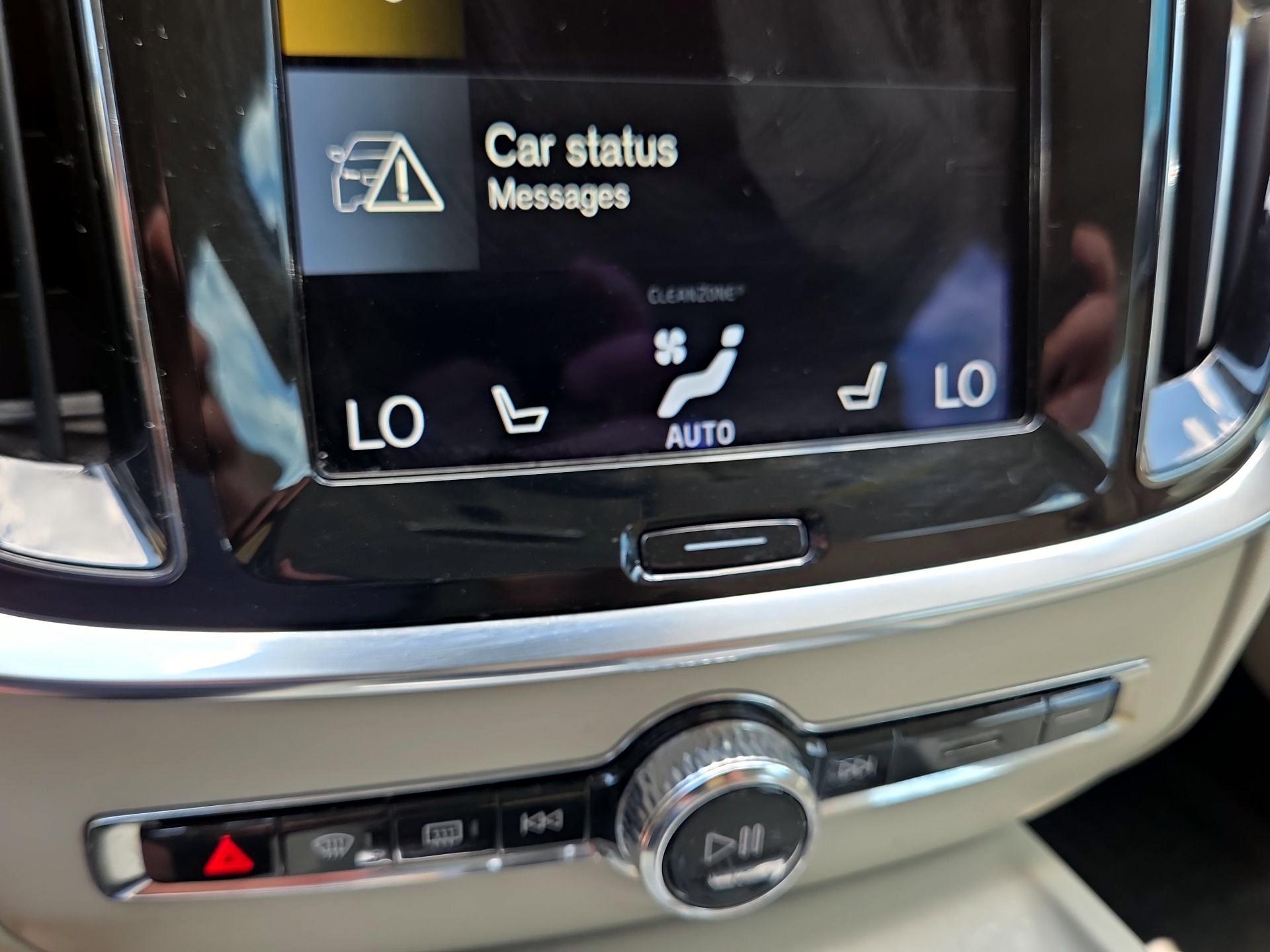 Thumbnail: 2021 Volvo S60 - 16