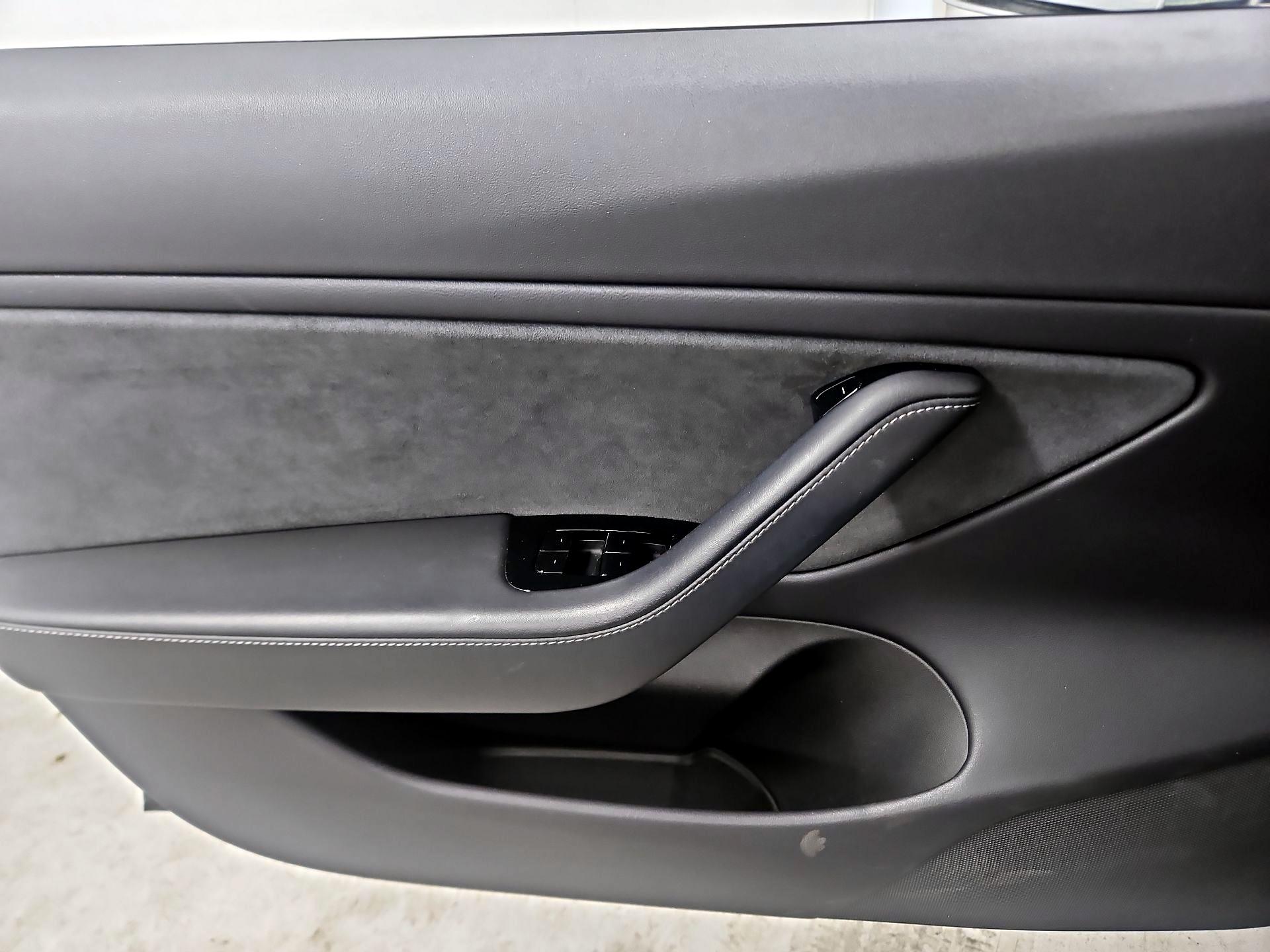 Thumbnail: 2019 Tesla Model 3 - 12