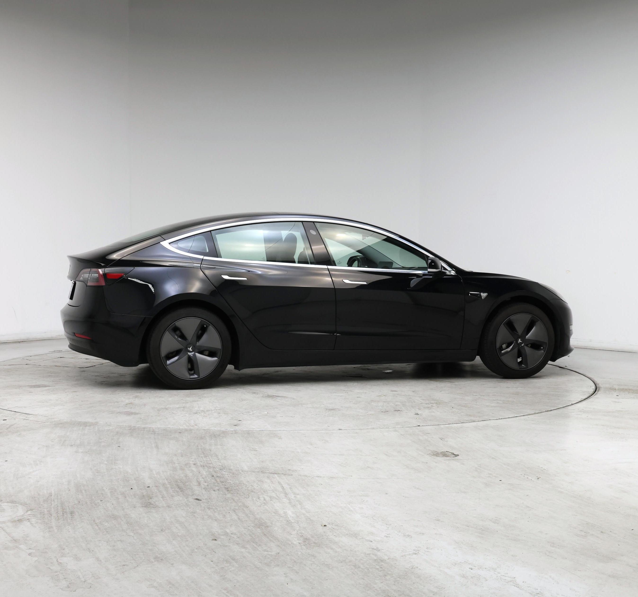 Thumbnail: 2019 Tesla Model 3 - 7