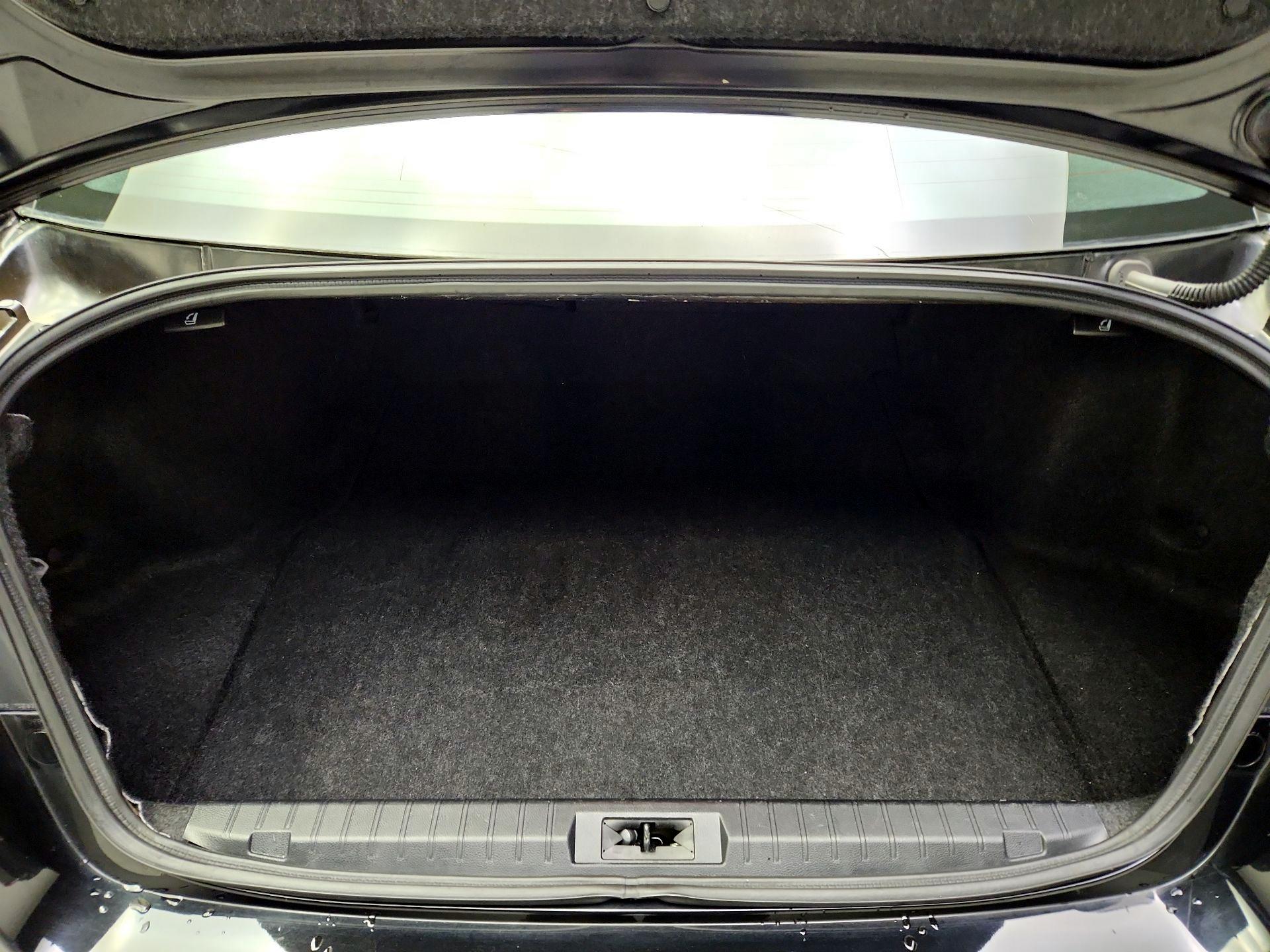 Thumbnail: 2017 Subaru Legacy - 18