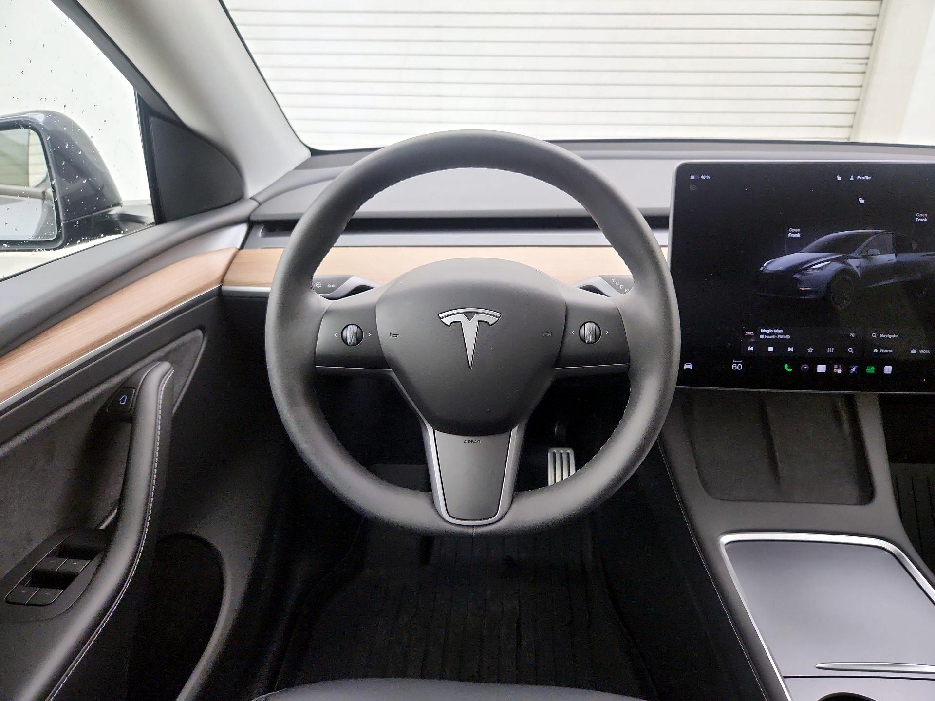Thumbnail: 2023 Tesla Model Y - 10
