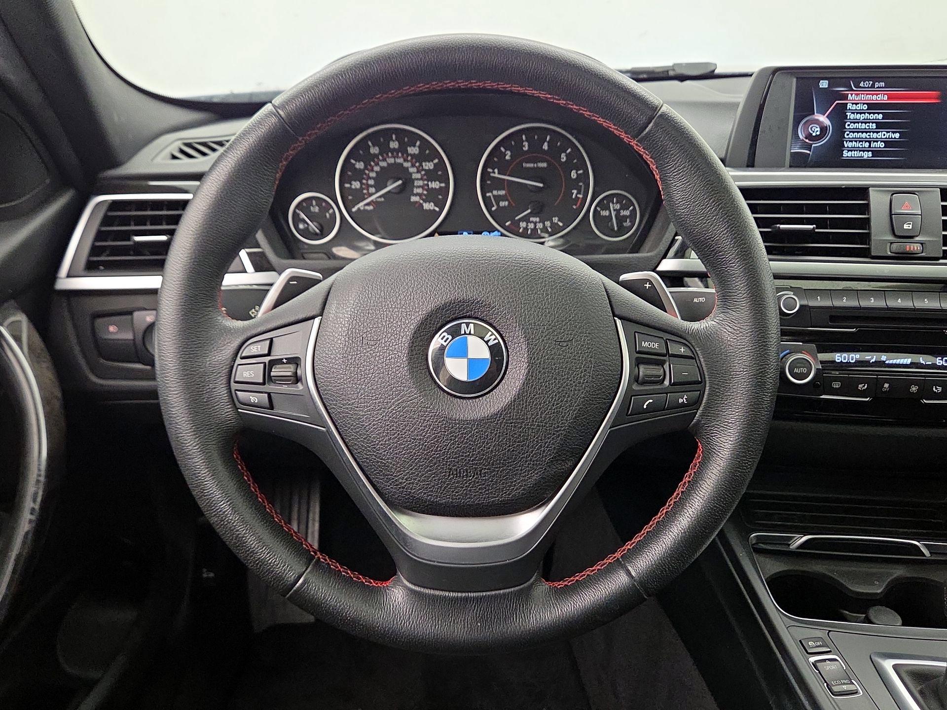 Thumbnail: 2017 BMW 3 Series - 10