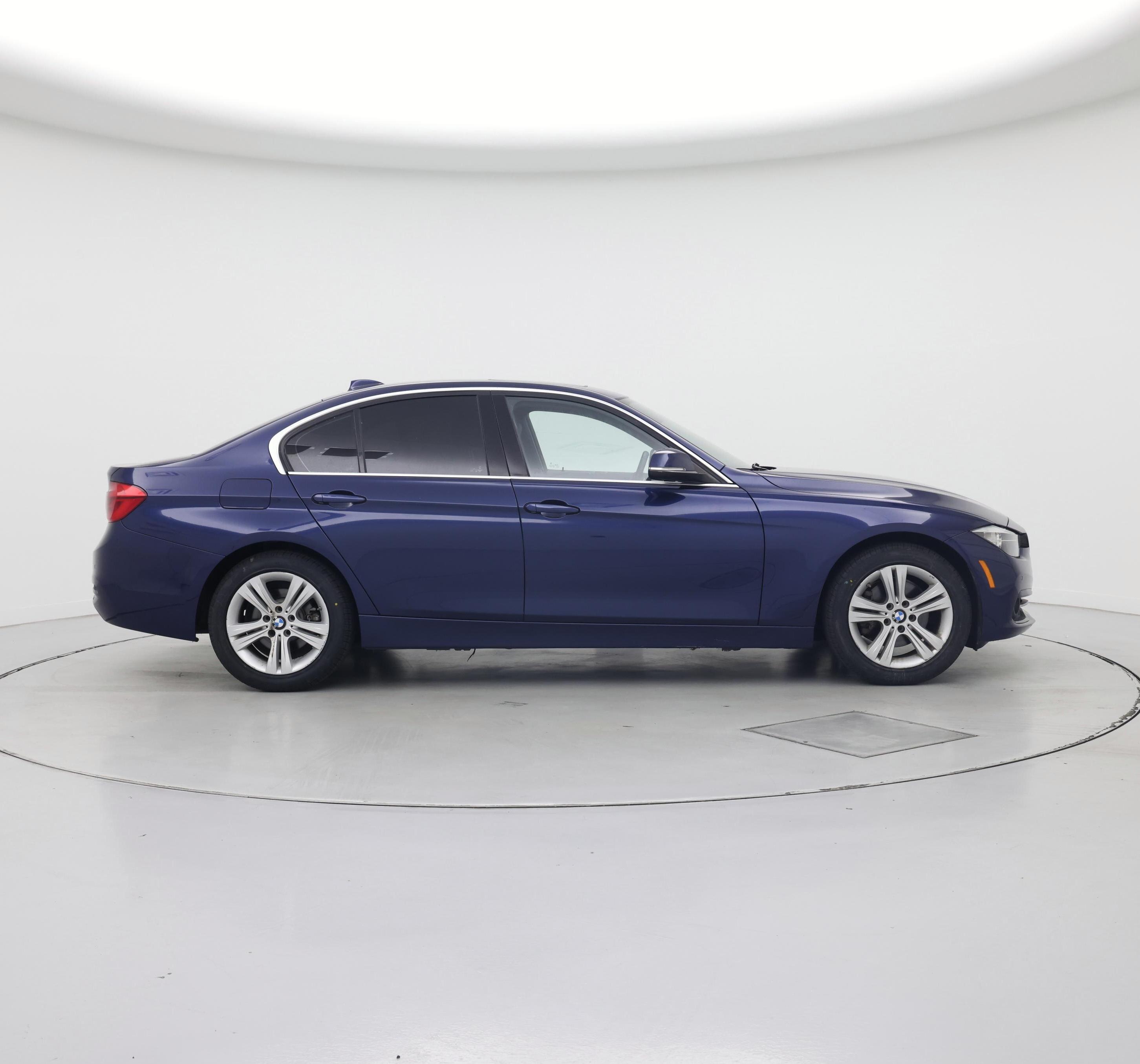 Thumbnail: 2017 BMW 3 Series - 7