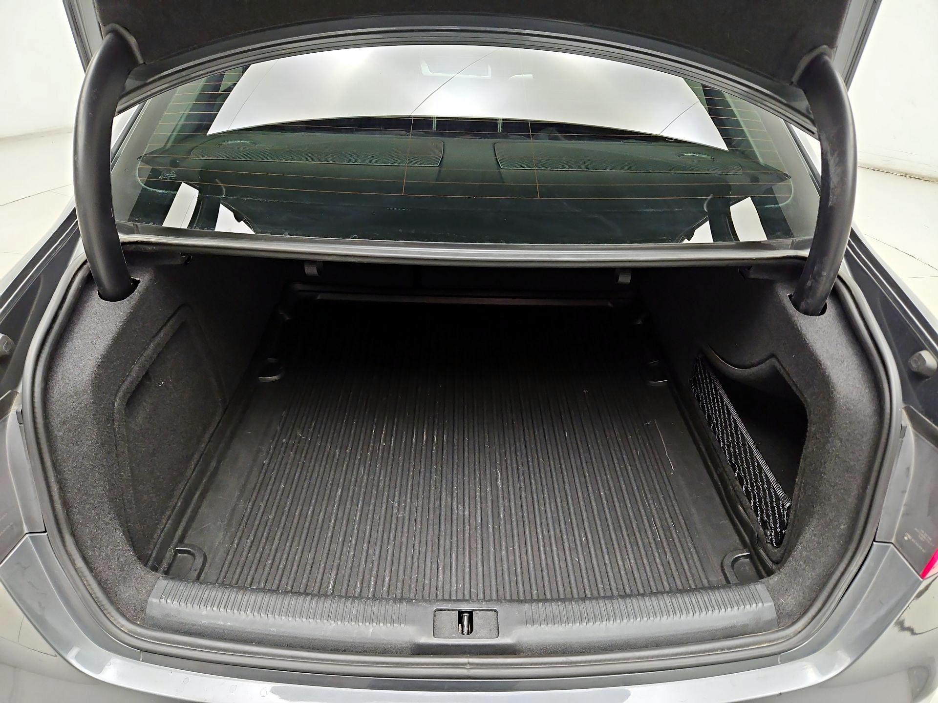 Thumbnail: 2015 Audi A4 - 19