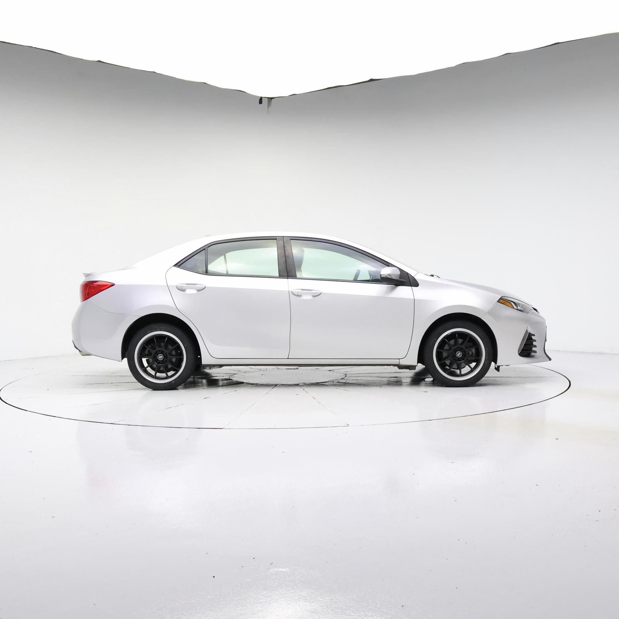 Thumbnail: 2018 Toyota Corolla - 7