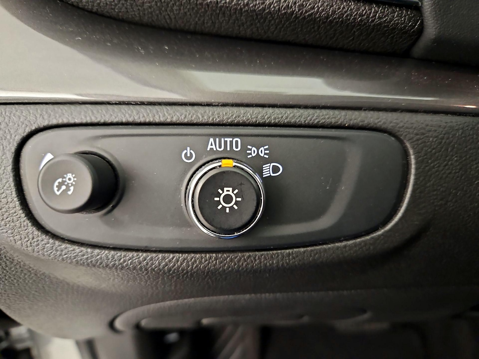 2017 Buick Encore Preferred - Photo 14