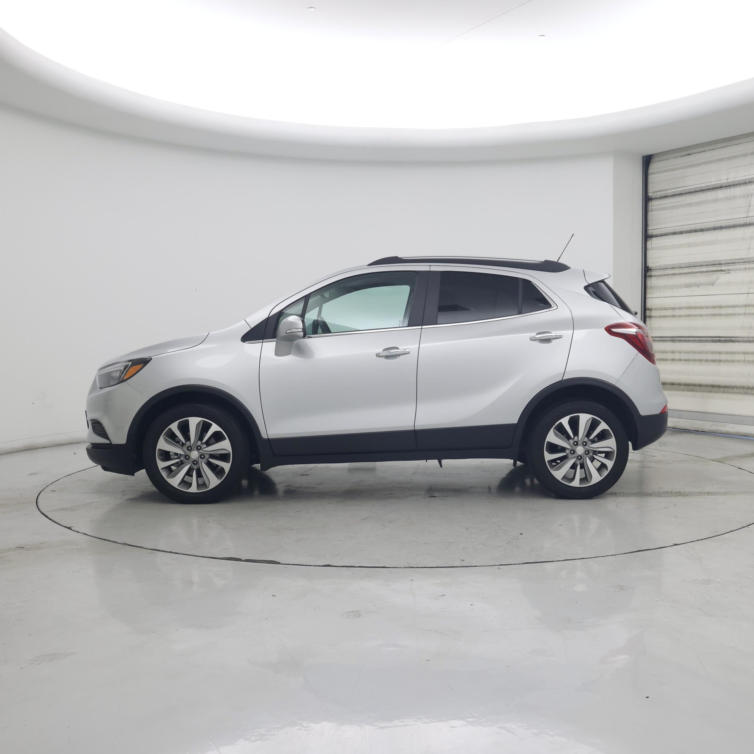 Thumbnail: 2017 Buick Encore - 3