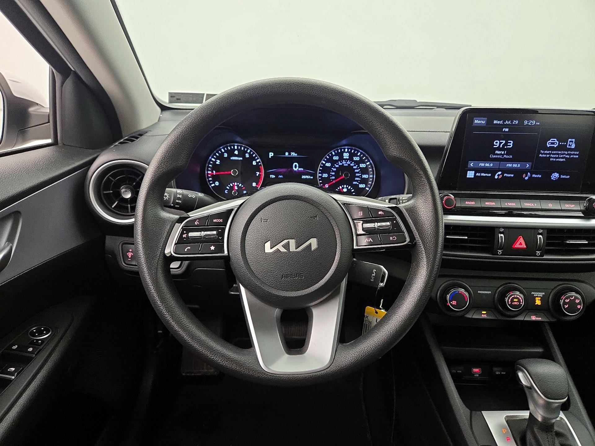 Thumbnail: 2022 Kia Forte - 10