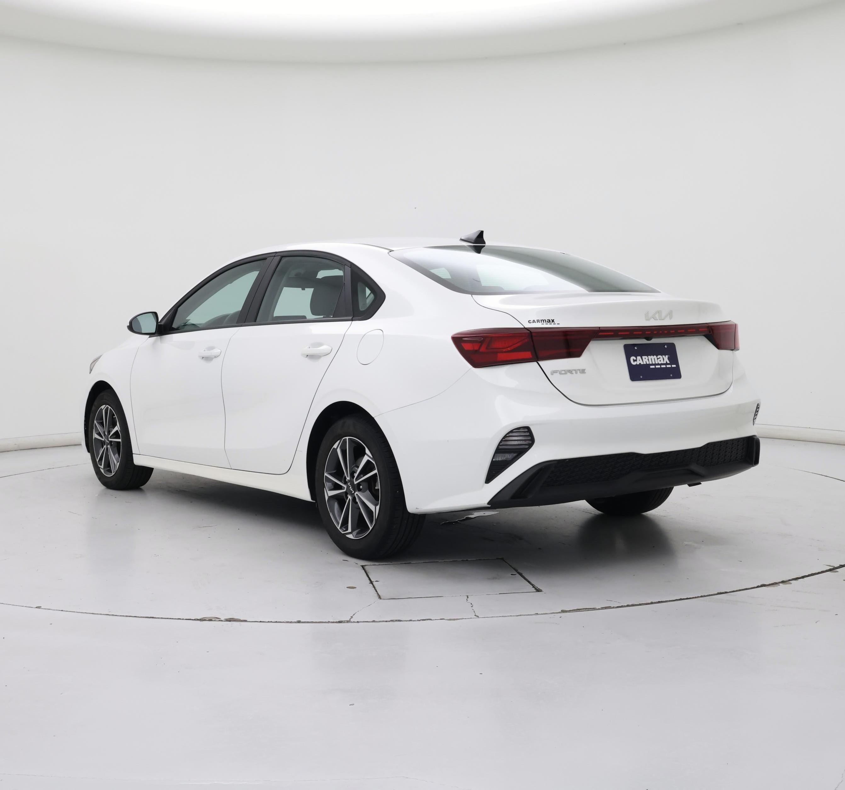 Thumbnail: 2022 Kia Forte - 2