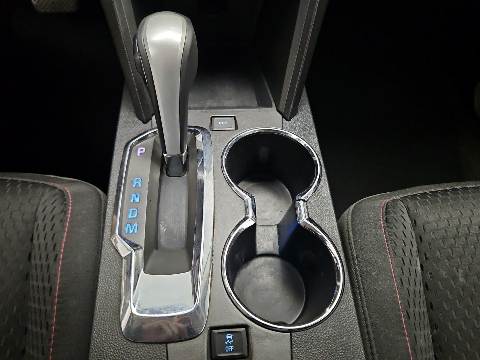 Thumbnail: 2015 Chevrolet Equinox - 15