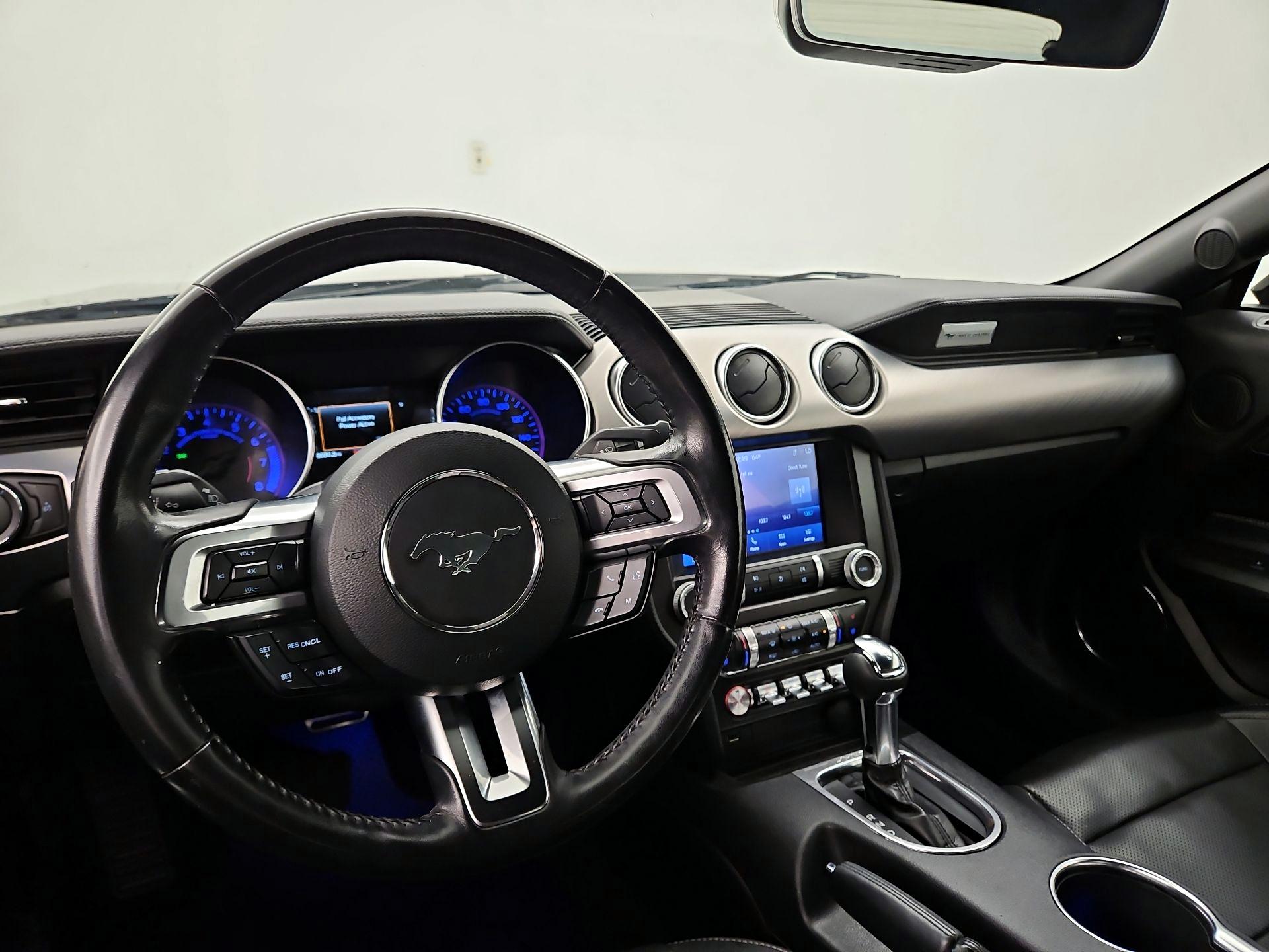 Thumbnail: 2022 Ford Mustang - 10
