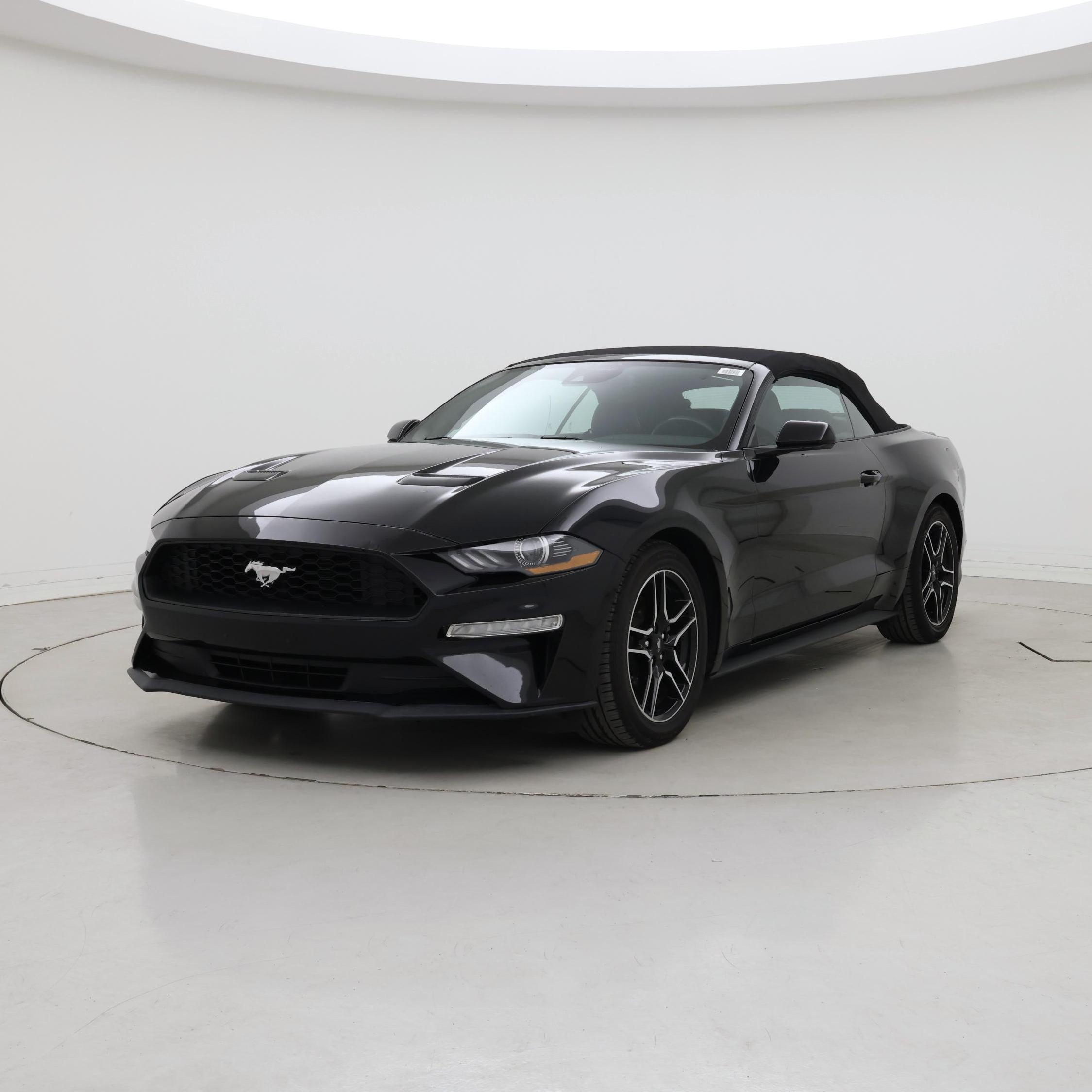 Thumbnail: 2022 Ford Mustang - 4