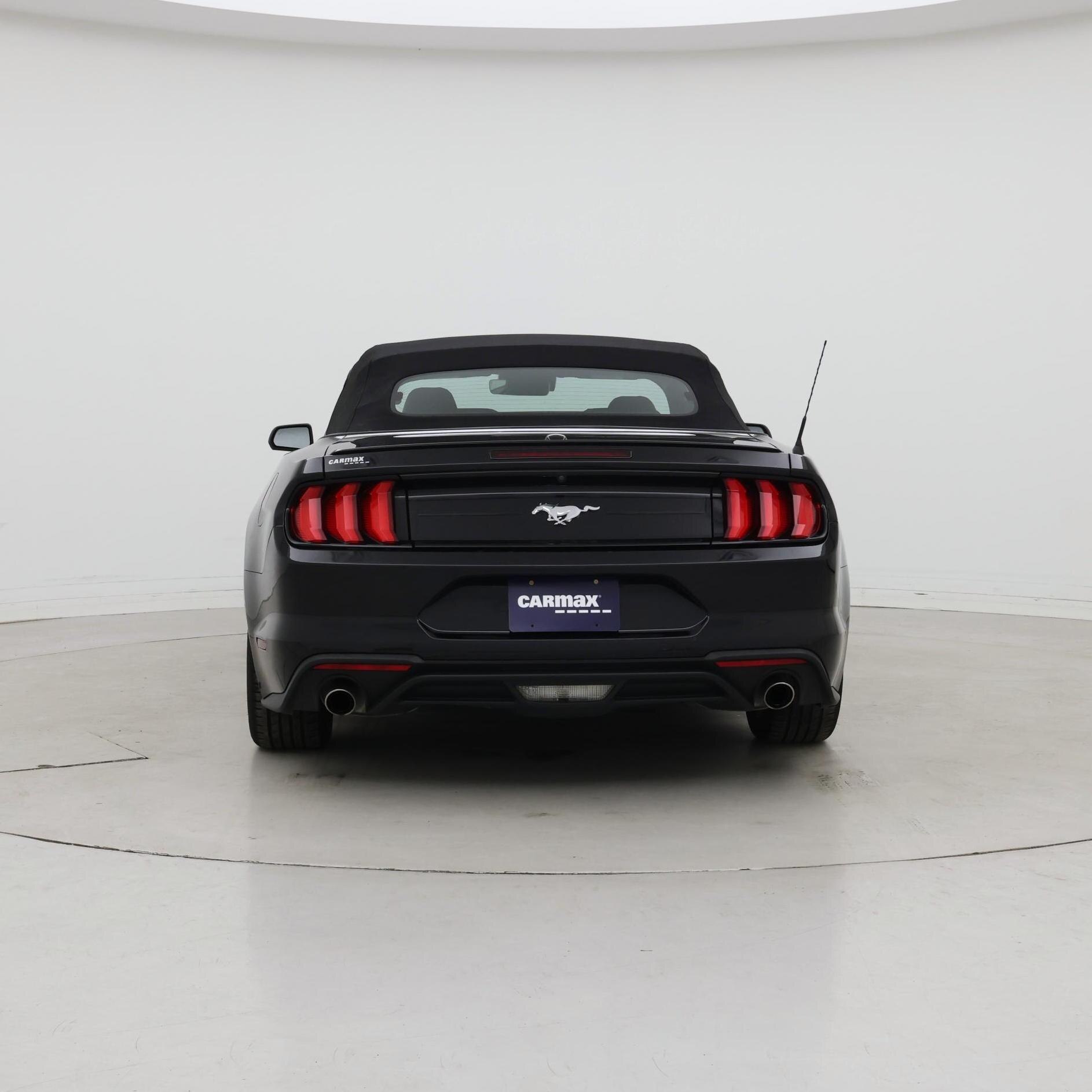 Thumbnail: 2022 Ford Mustang - 6