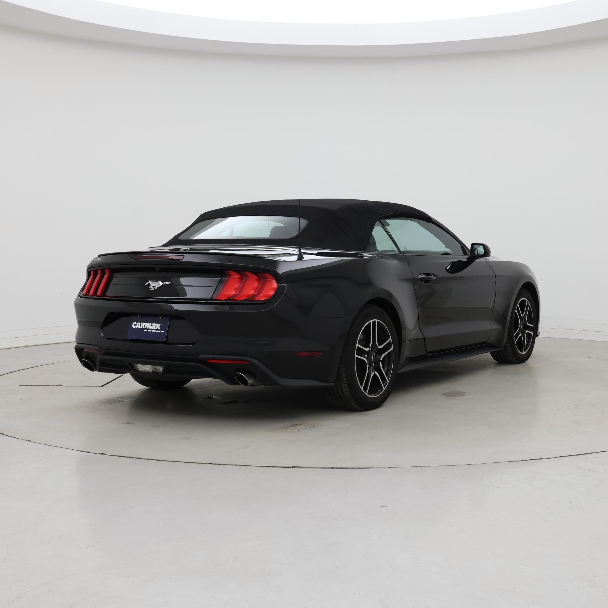 Thumbnail: 2022 Ford Mustang - 8