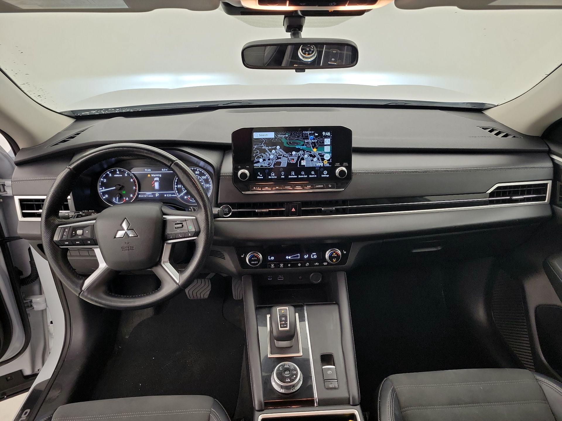 Thumbnail: 2024 Mitsubishi Outlander - 9
