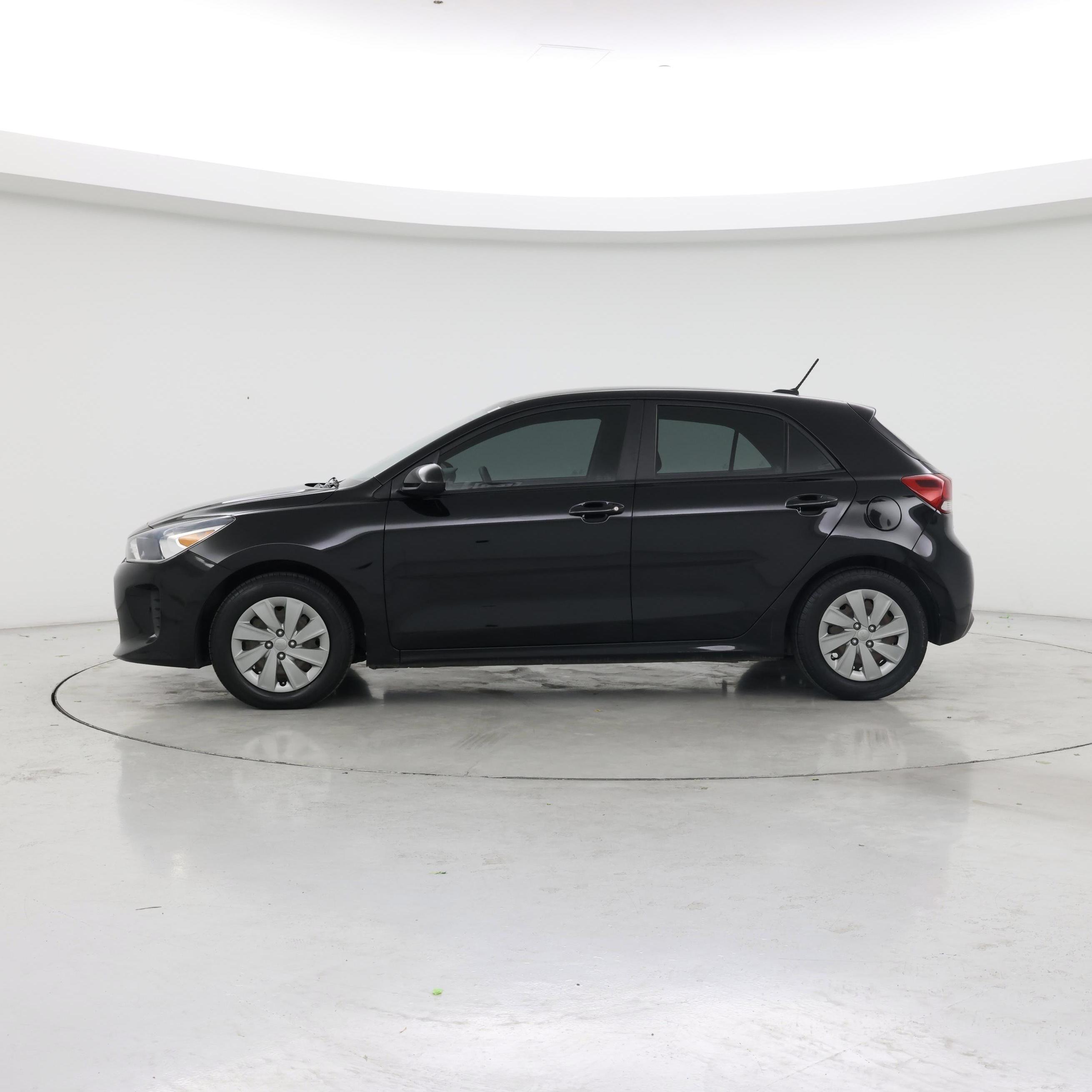 Thumbnail: 2020 Kia Rio5 - 3