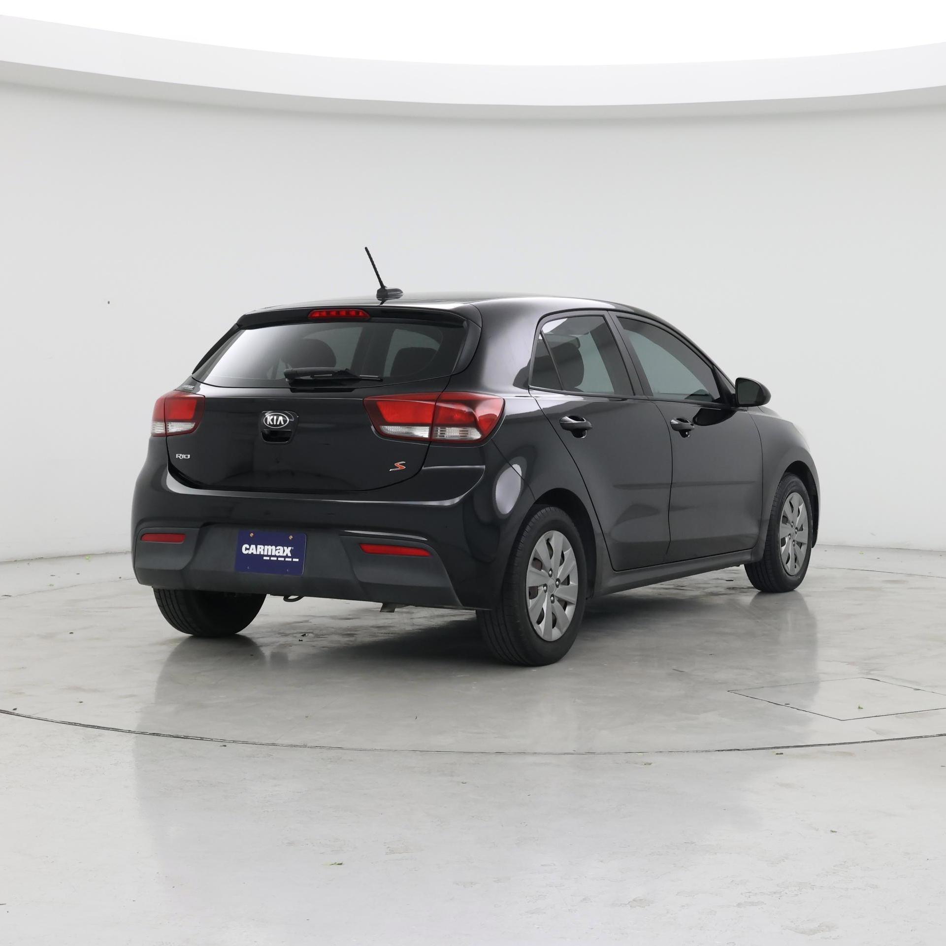 Thumbnail: 2020 Kia Rio5 - 8