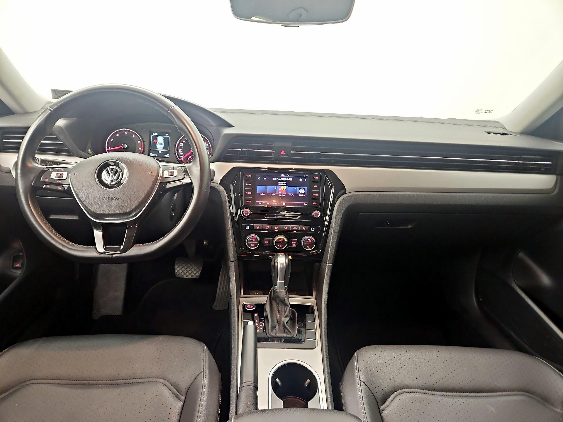 Thumbnail: 2020 Volkswagen Passat - 9