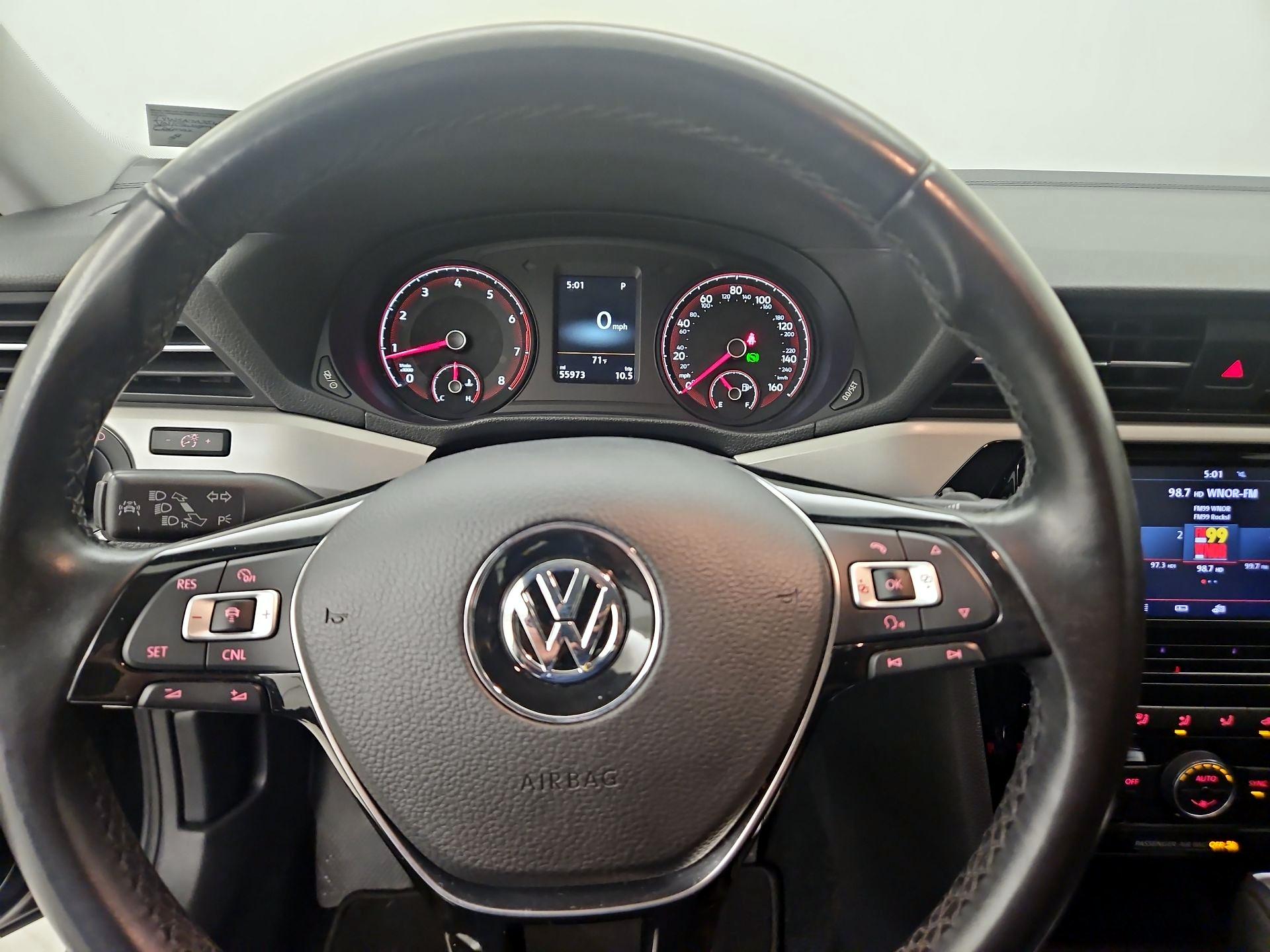 Thumbnail: 2020 Volkswagen Passat - 10