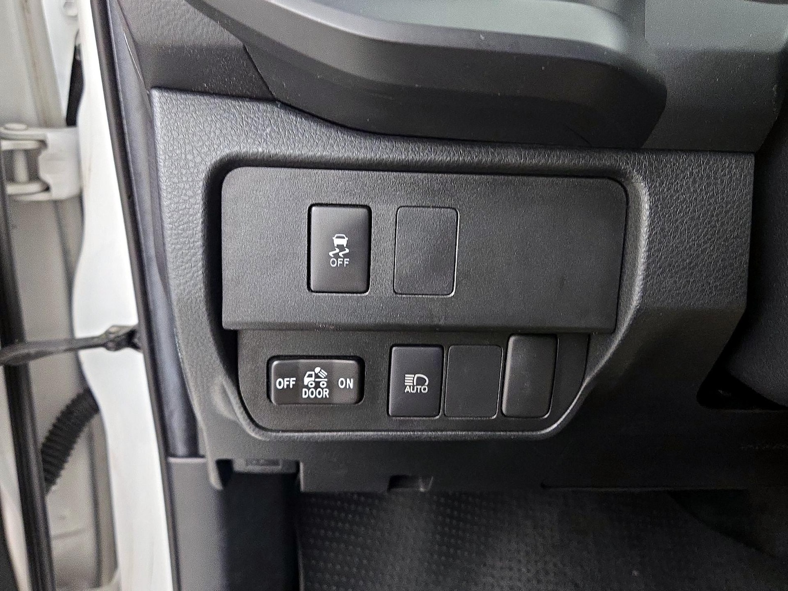 2022 Toyota Tacoma SR - Photo 14