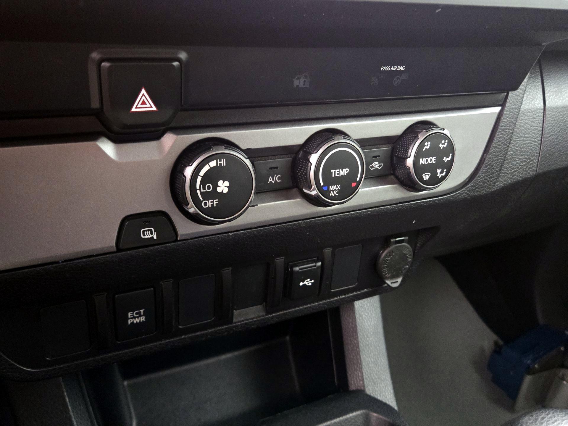 Thumbnail: 2022 Toyota Tacoma - 16