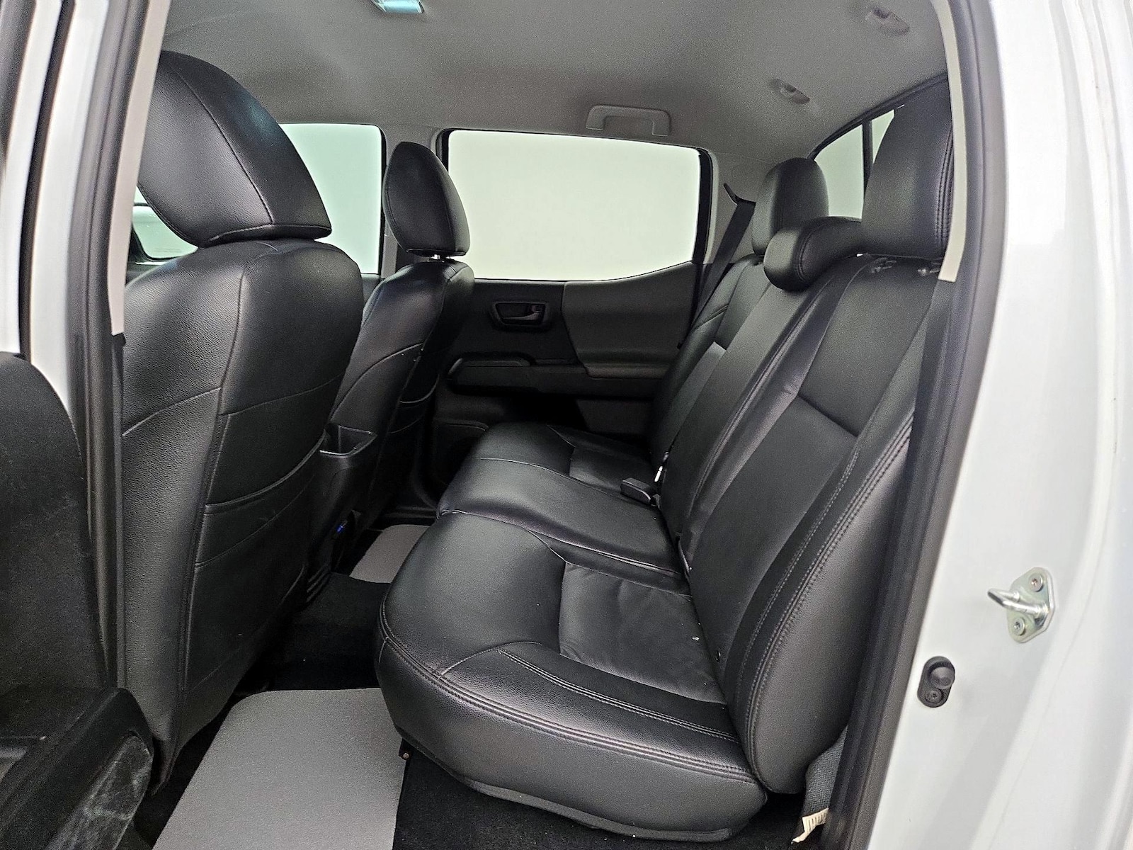 2022 Toyota Tacoma SR - Photo 20