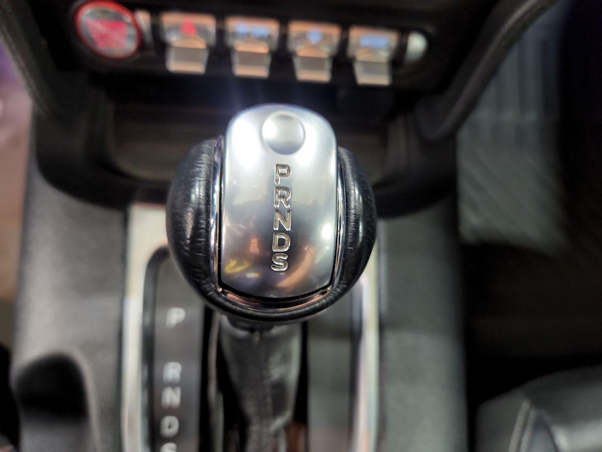 Thumbnail: 2022 Ford Mustang - 17