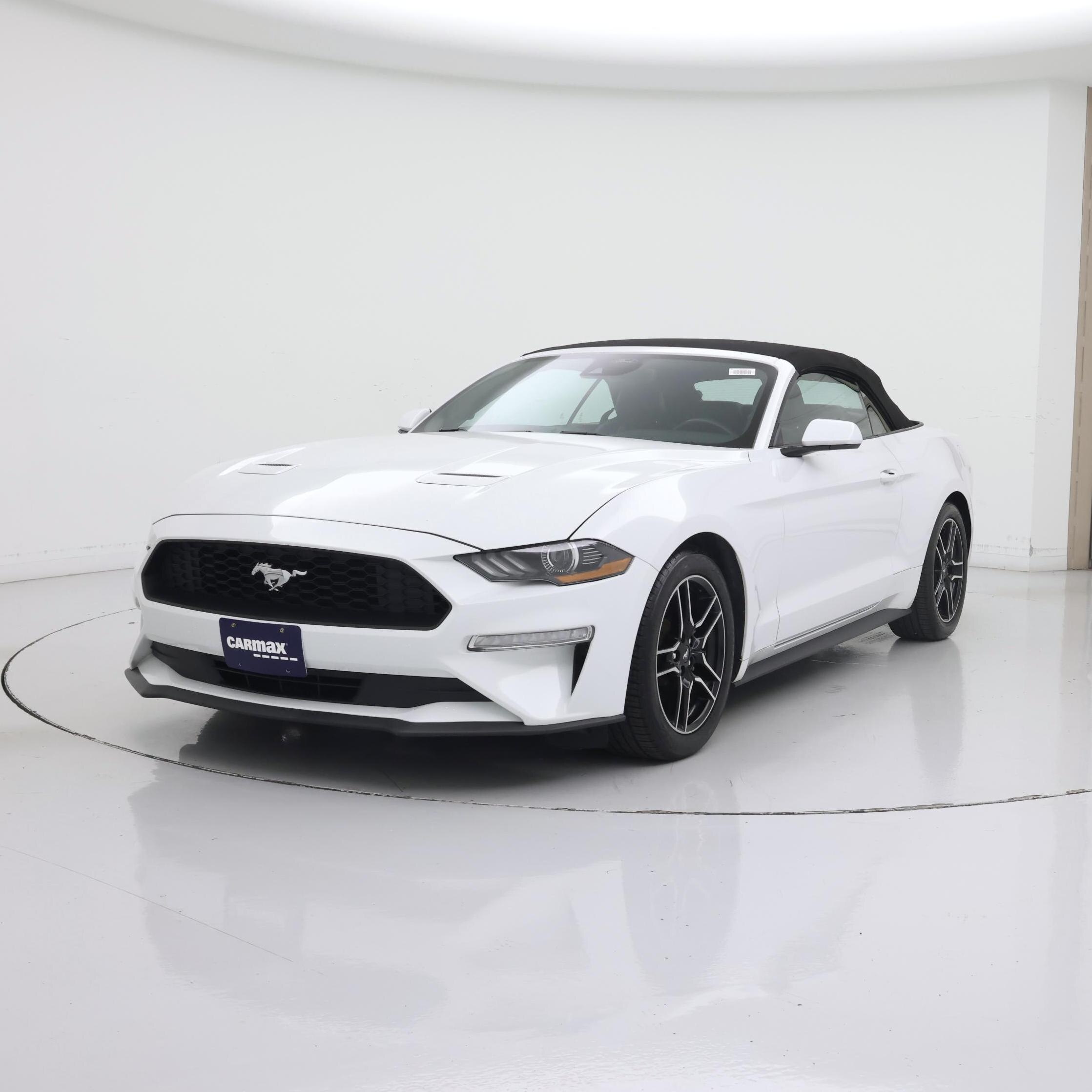 Thumbnail: 2022 Ford Mustang - 4
