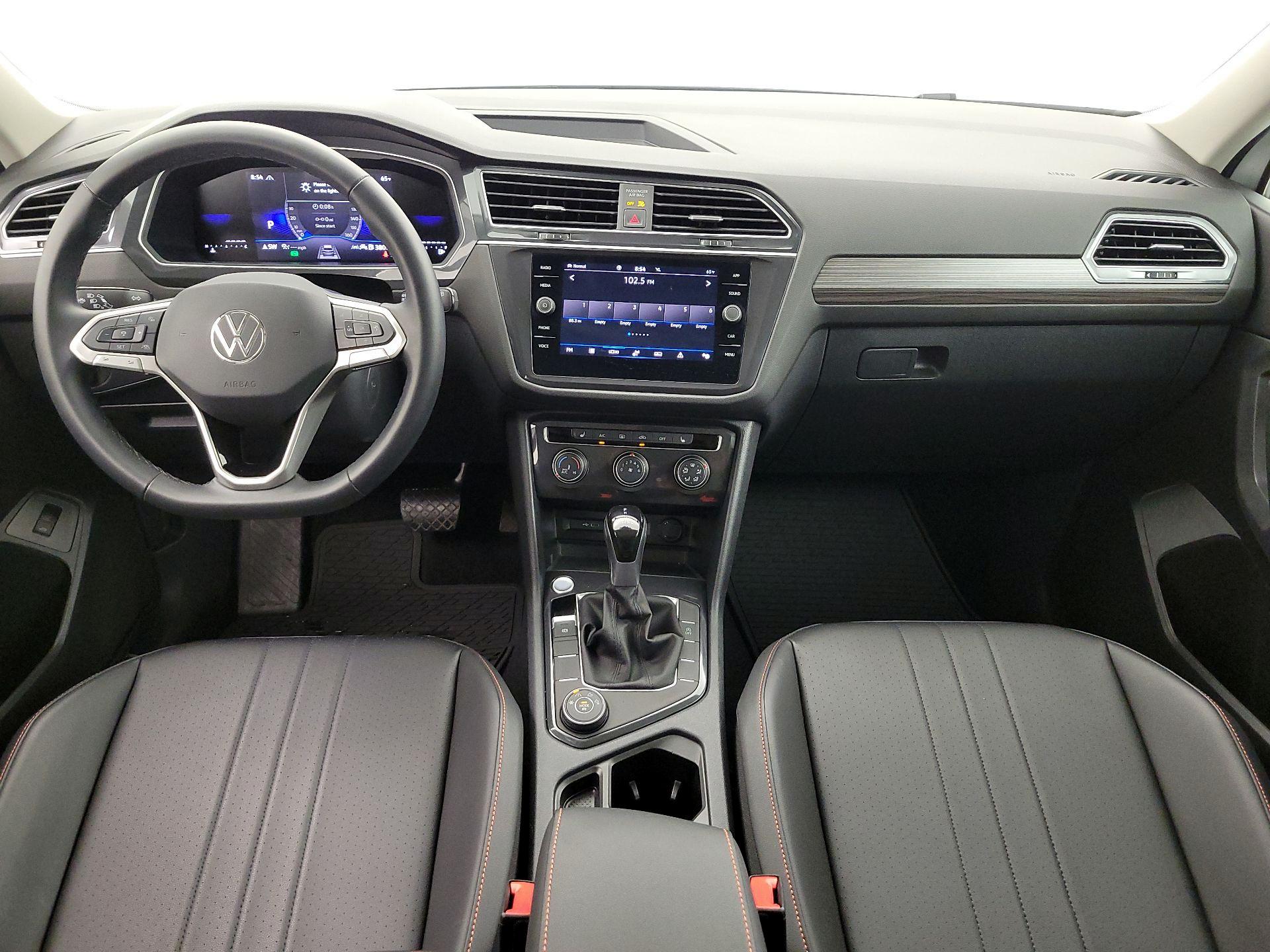 Thumbnail: 2024 Volkswagen Tiguan - 9
