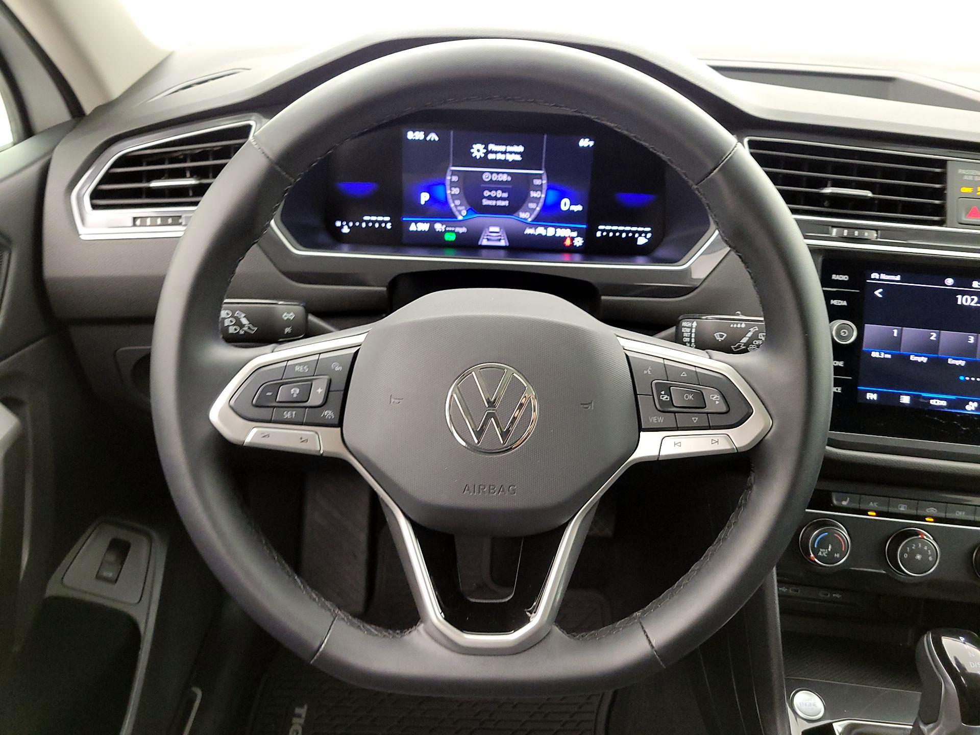 Thumbnail: 2024 Volkswagen Tiguan - 10