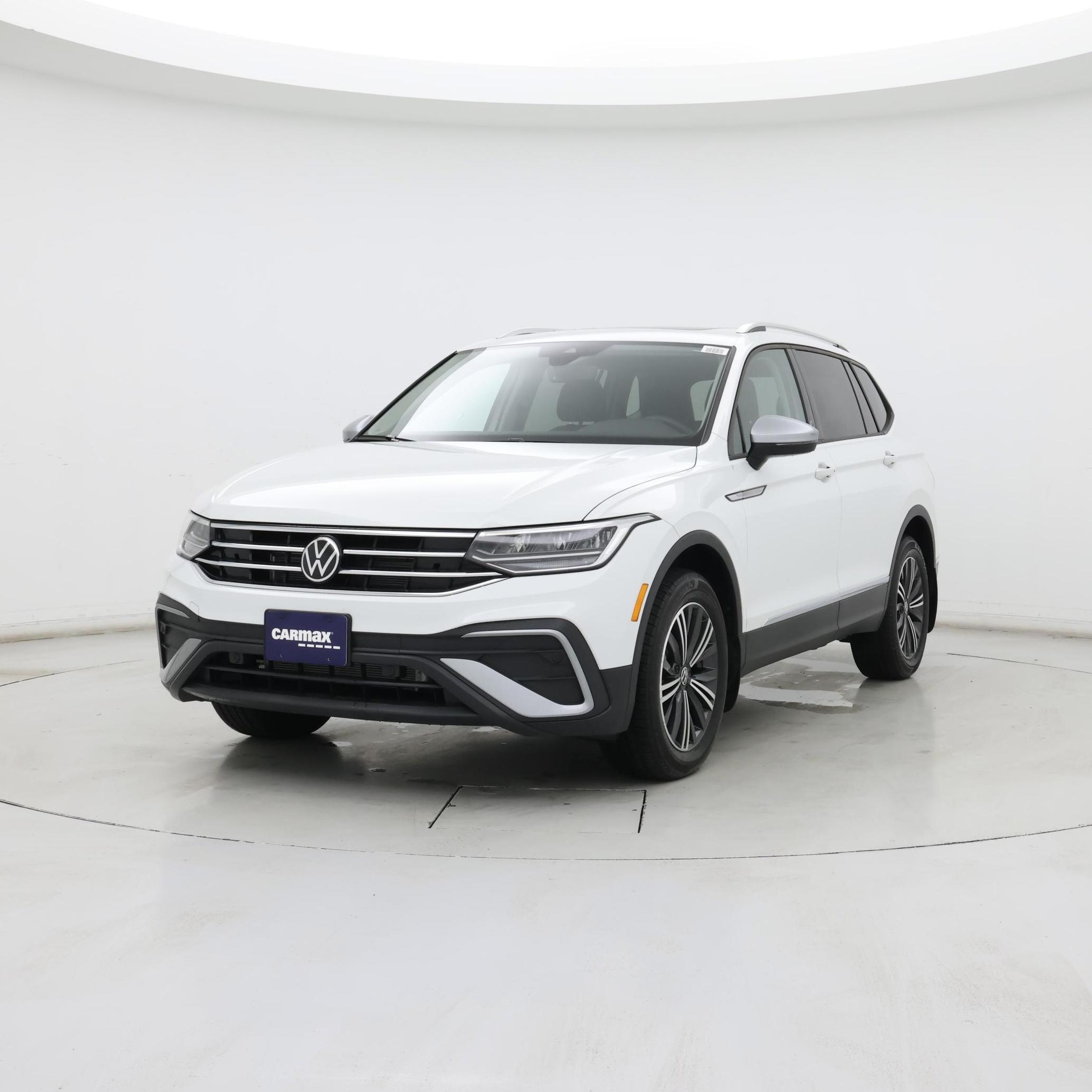 Thumbnail: 2024 Volkswagen Tiguan - 4