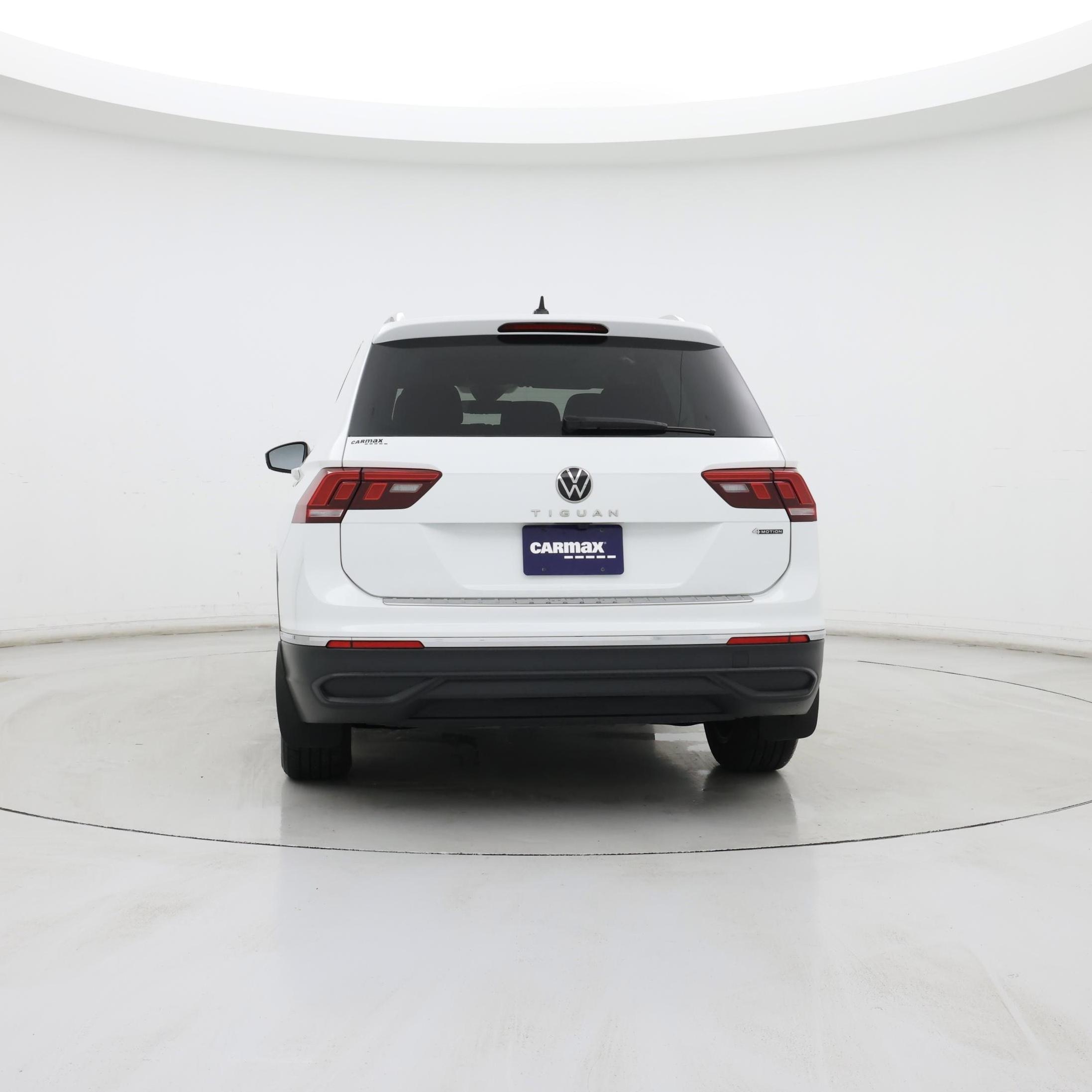 Thumbnail: 2024 Volkswagen Tiguan - 6