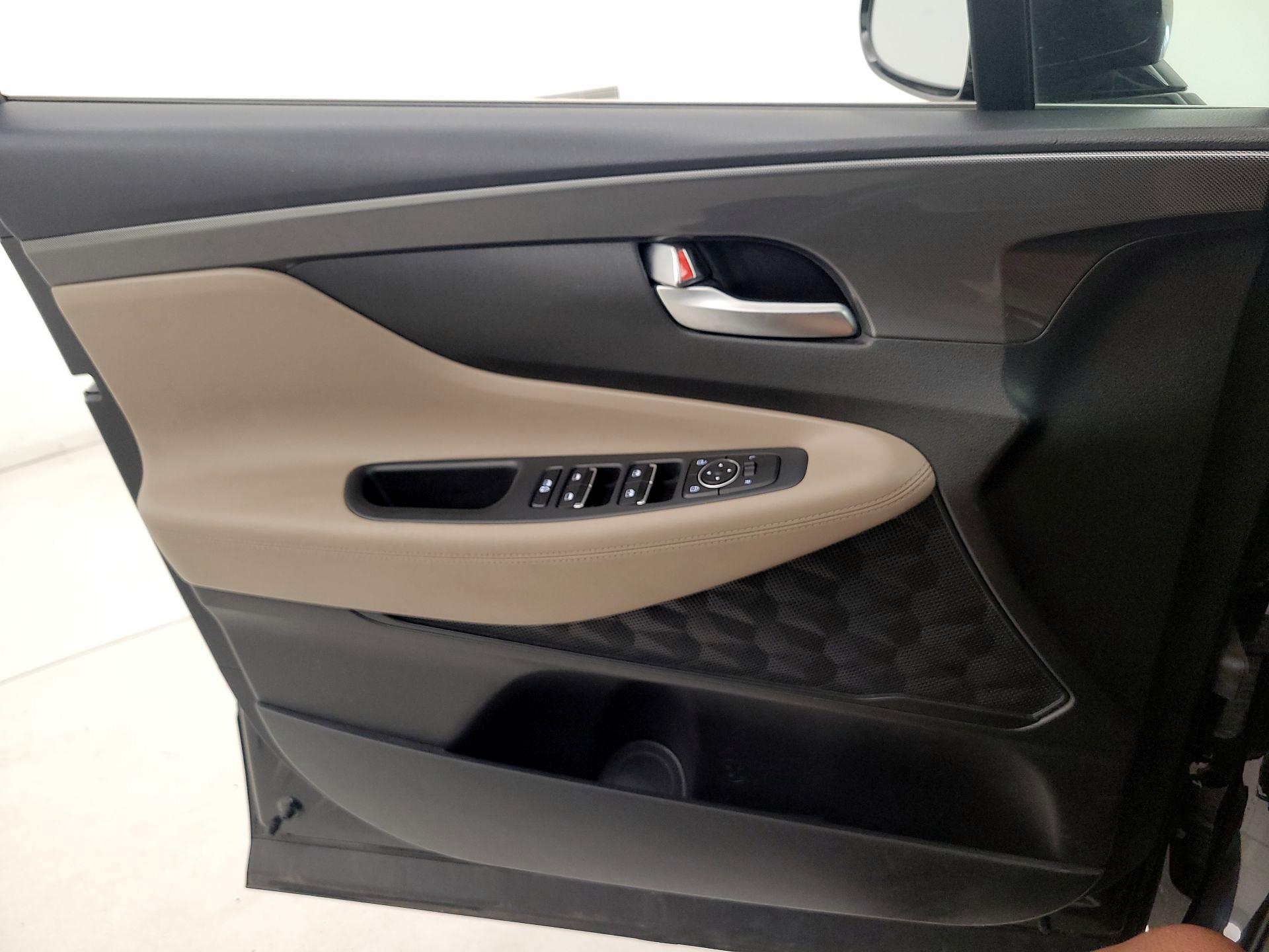 Thumbnail: 2022 Hyundai Santa Fe - 12