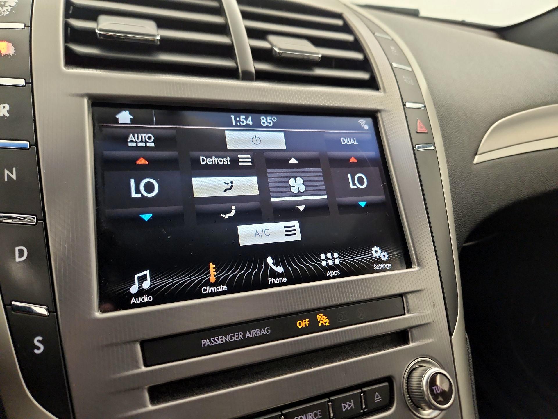 Thumbnail: 2017 Lincoln MKZ - 16