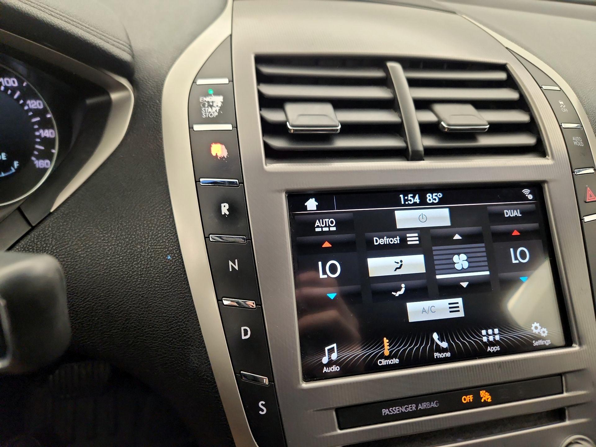 Thumbnail: 2017 Lincoln MKZ - 17