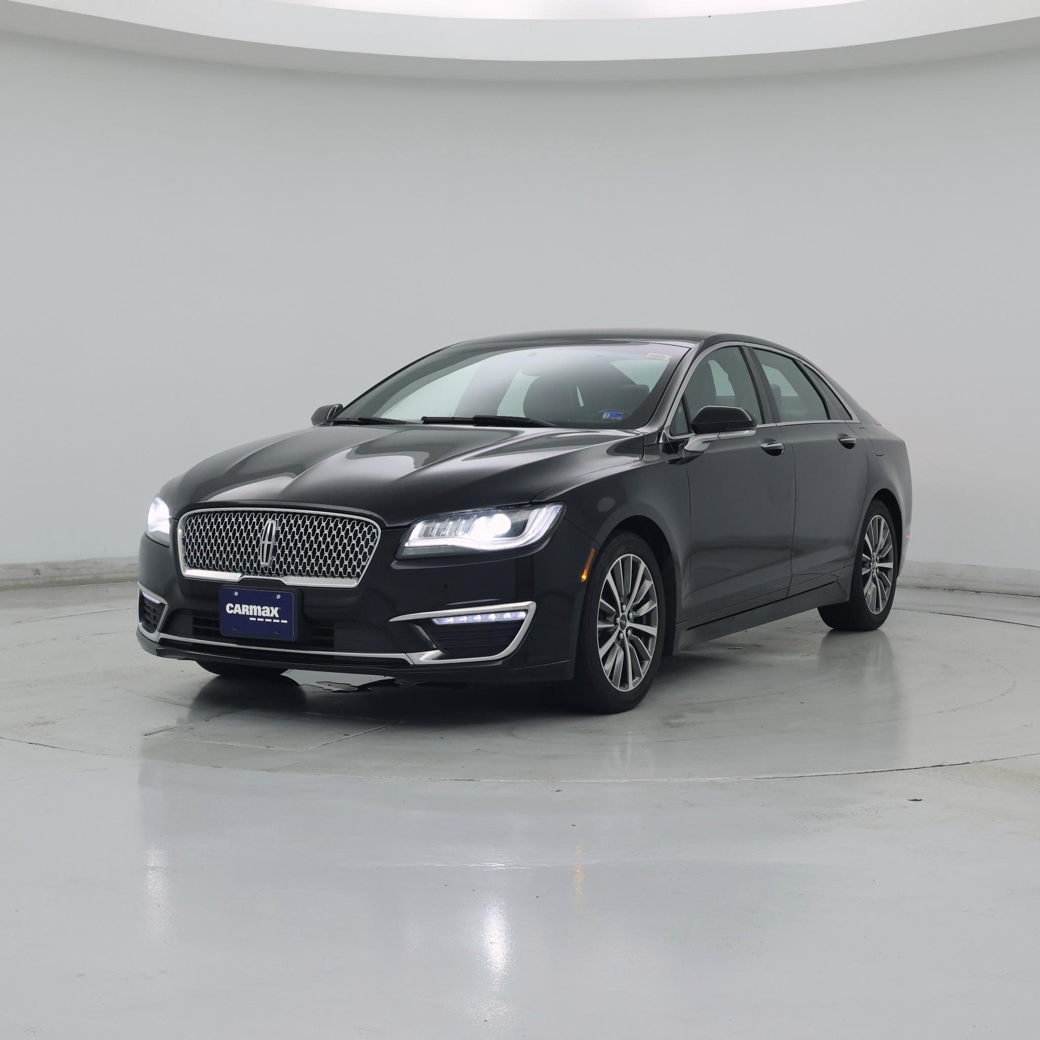 Thumbnail: 2017 Lincoln MKZ - 4