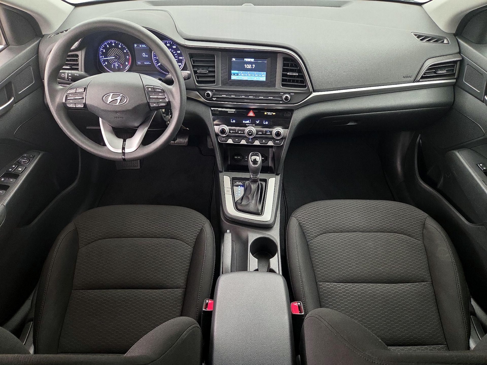 2020 Hyundai Elantra SE - Photo 10