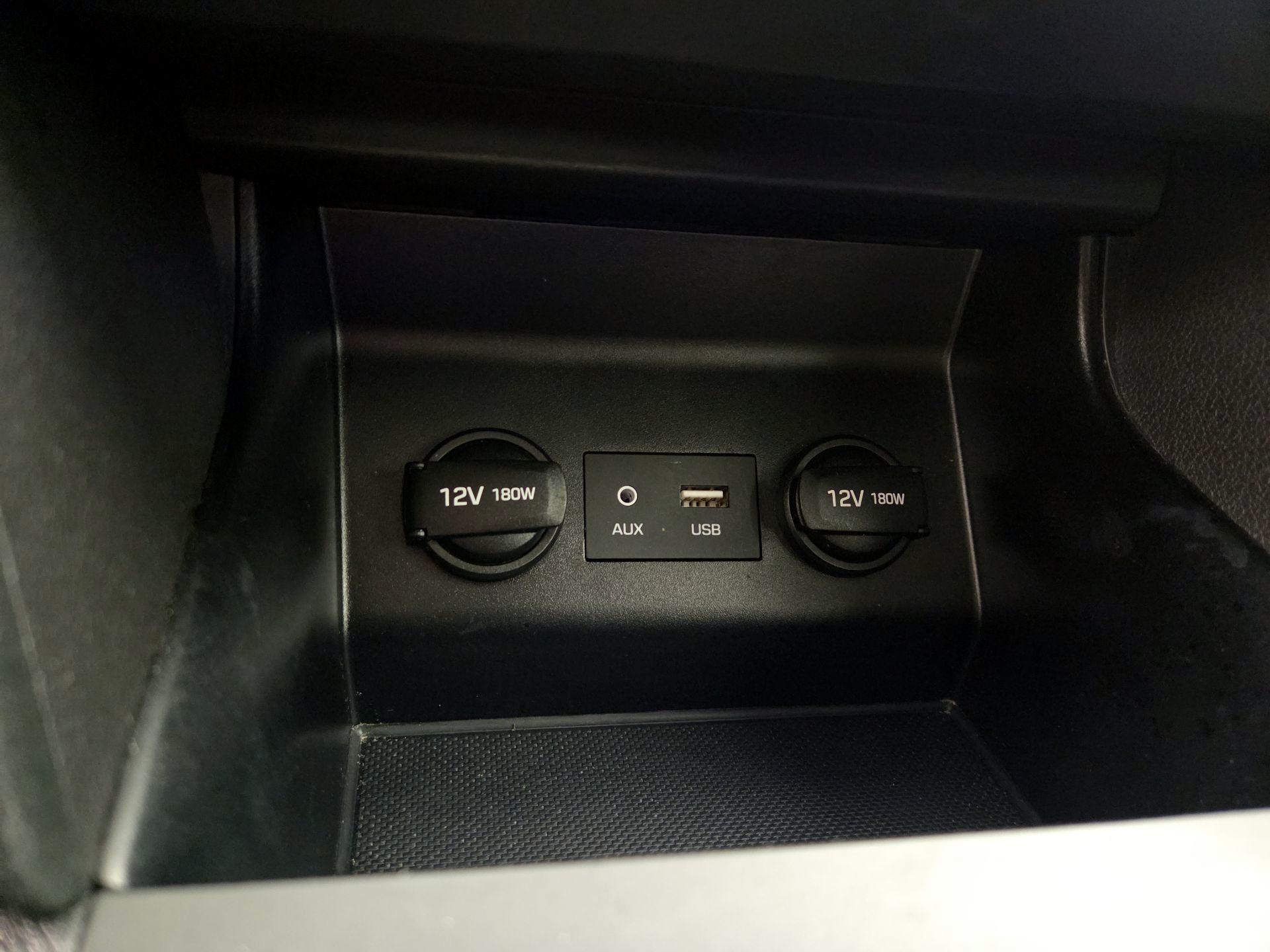 Thumbnail: 2020 Hyundai Elantra - 18