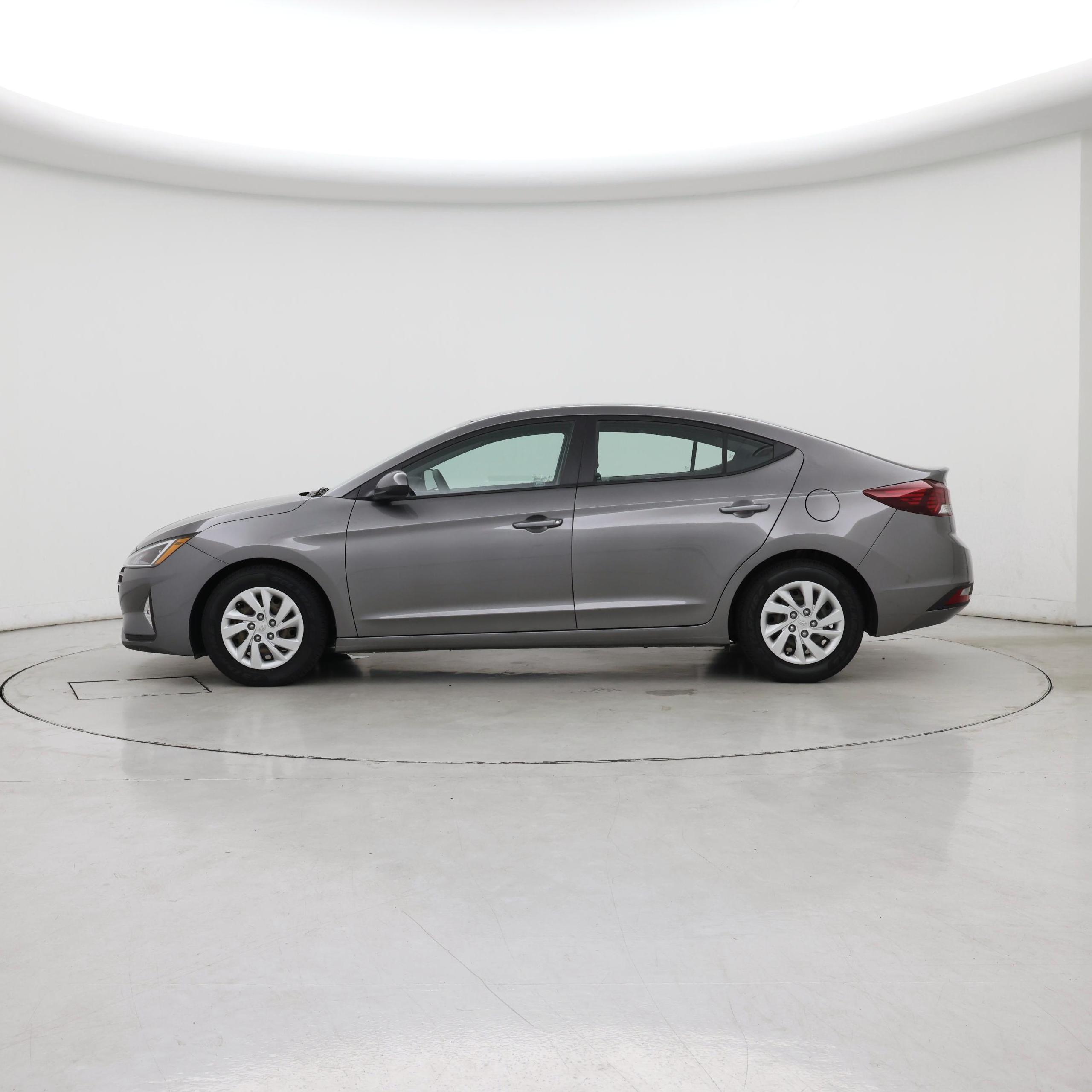 Thumbnail: 2020 Hyundai Elantra - 3