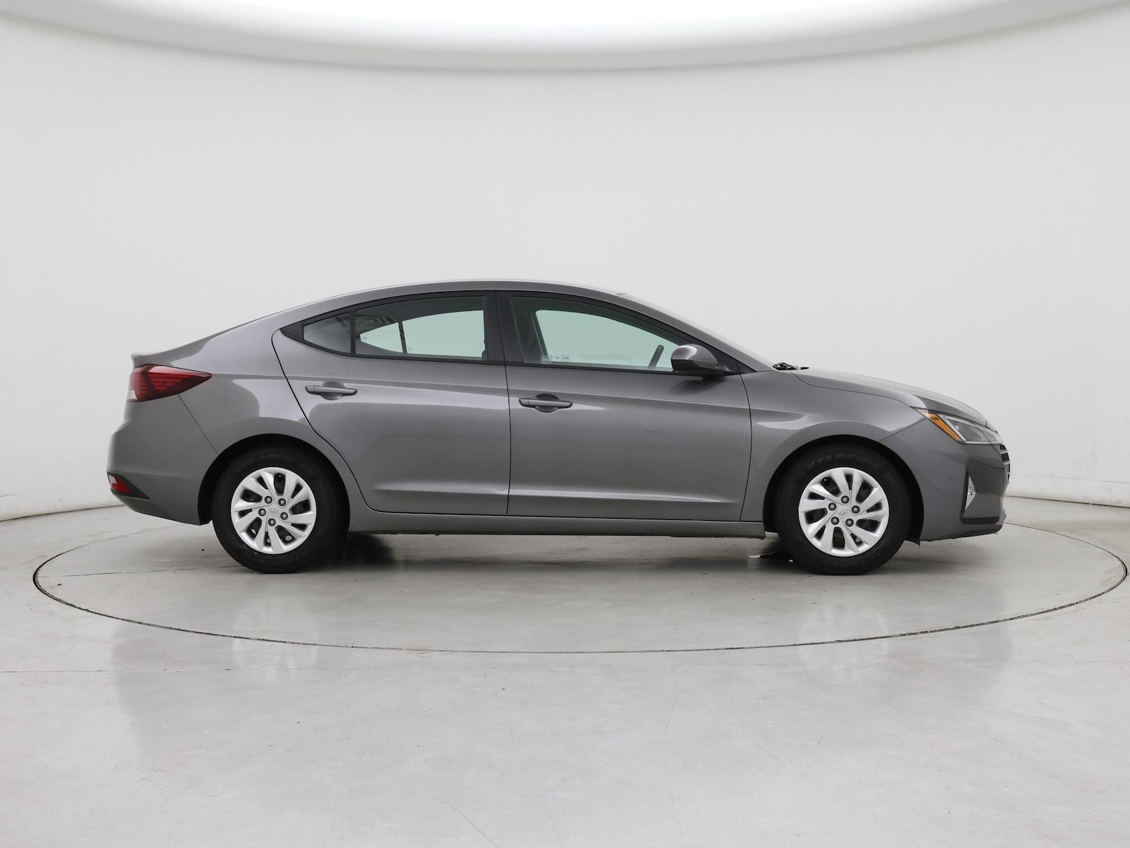 2020 Hyundai Elantra SE - Photo 8