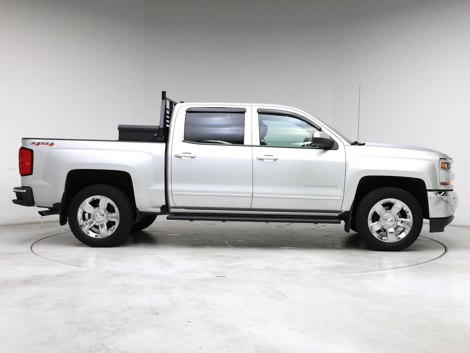 2017 Chevrolet Silverado 1500 LT - Photo 8