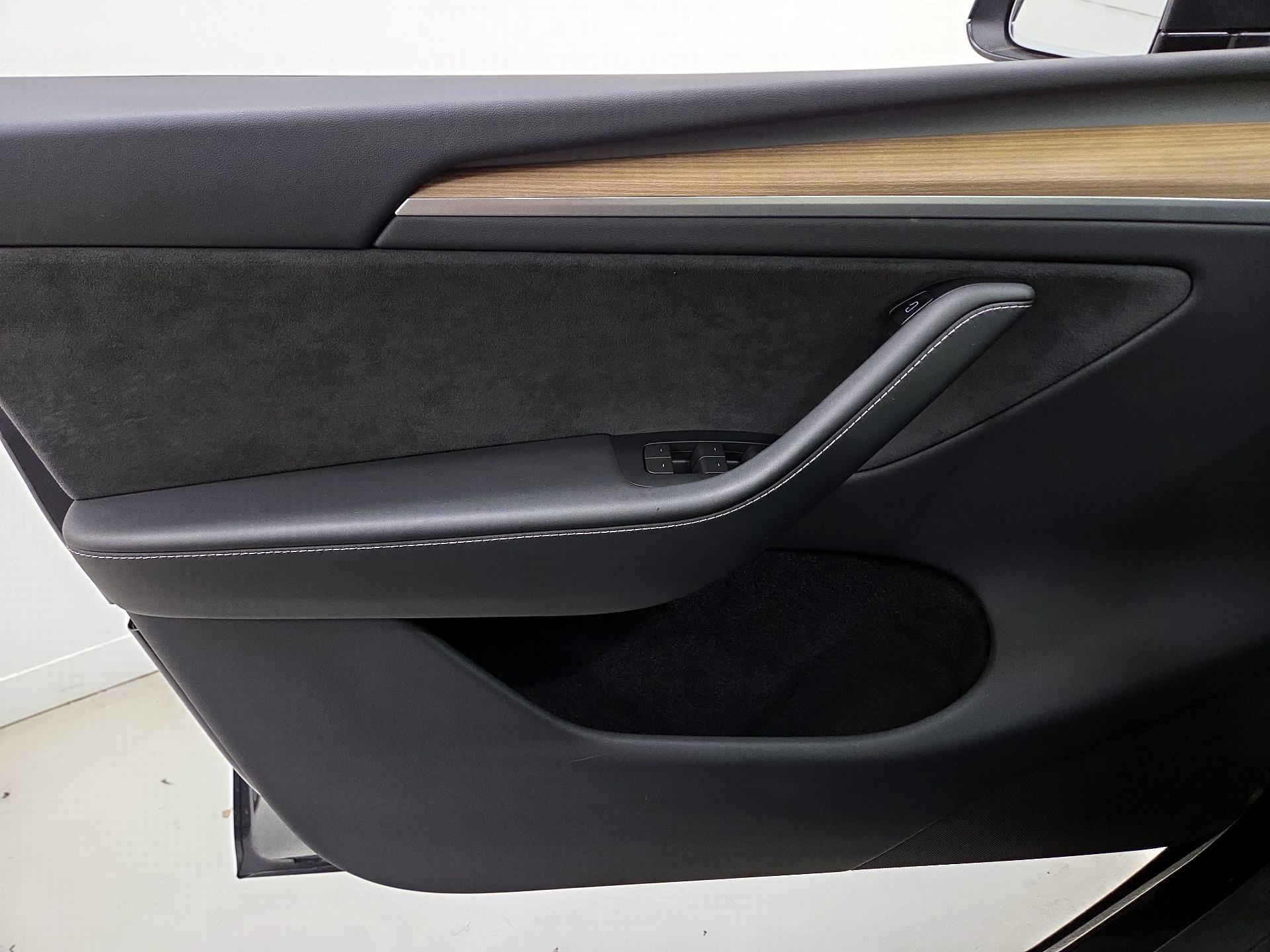 Thumbnail: 2024 Tesla Model Y - 12