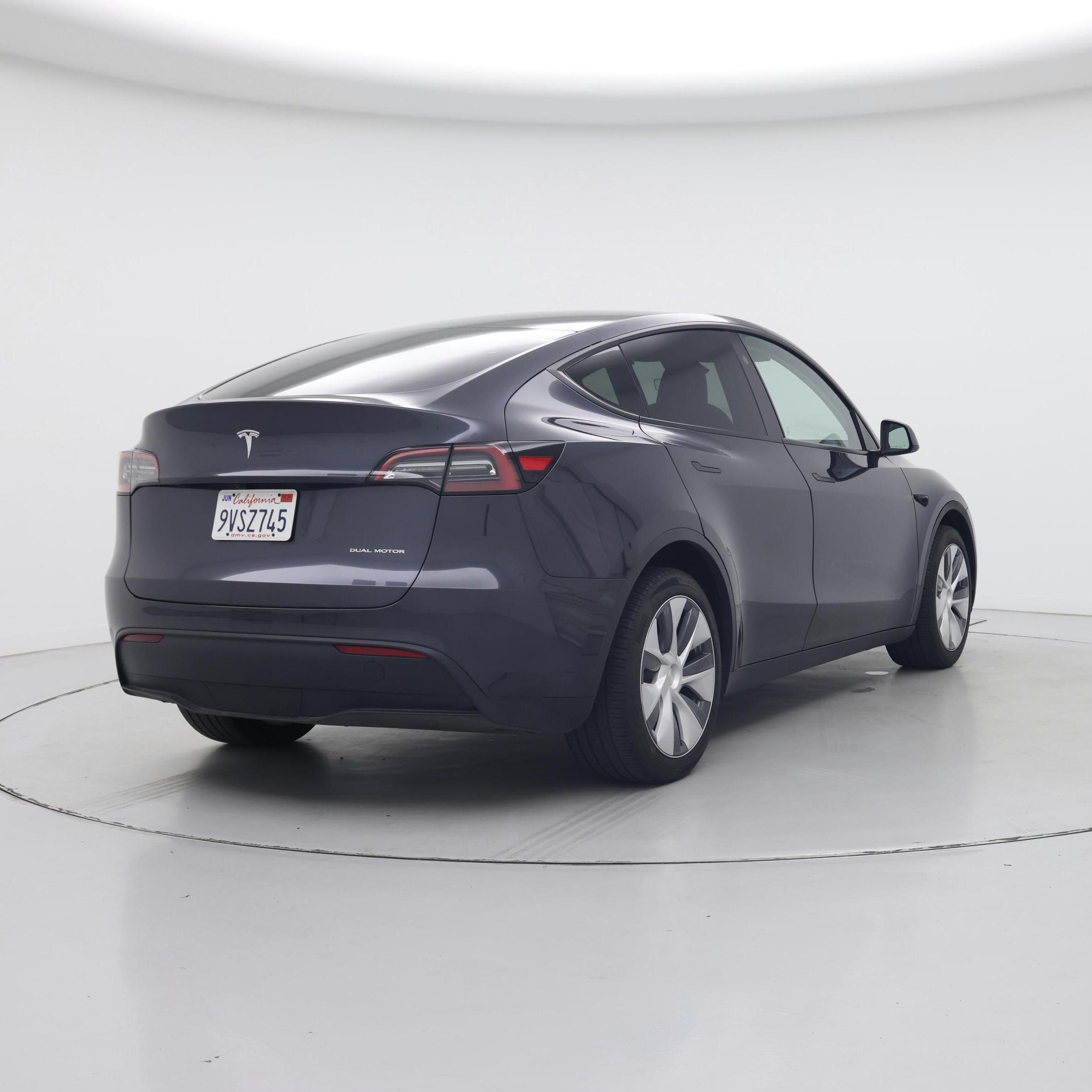 Thumbnail: 2024 Tesla Model Y - 8