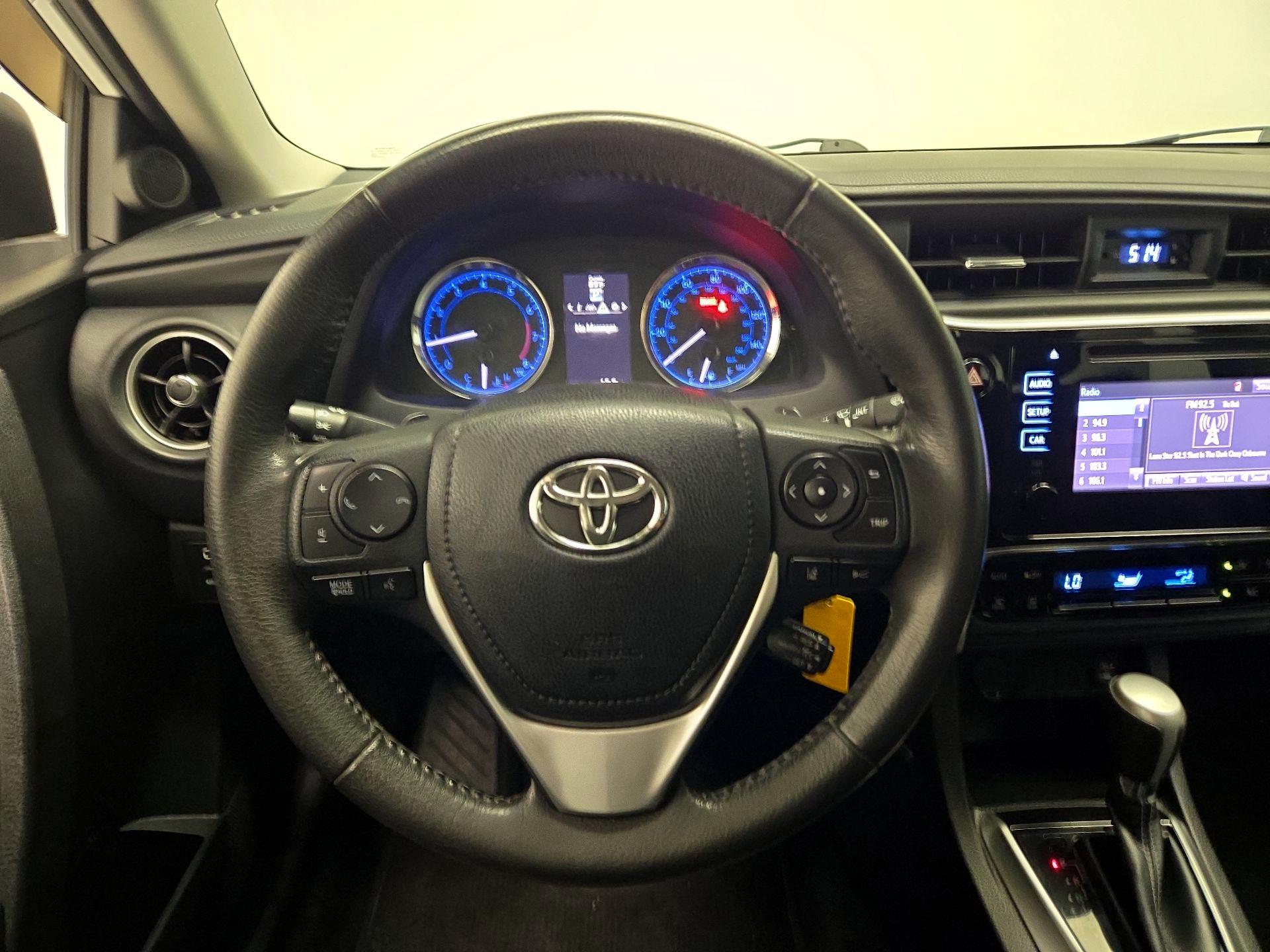 Thumbnail: 2018 Toyota Corolla - 10