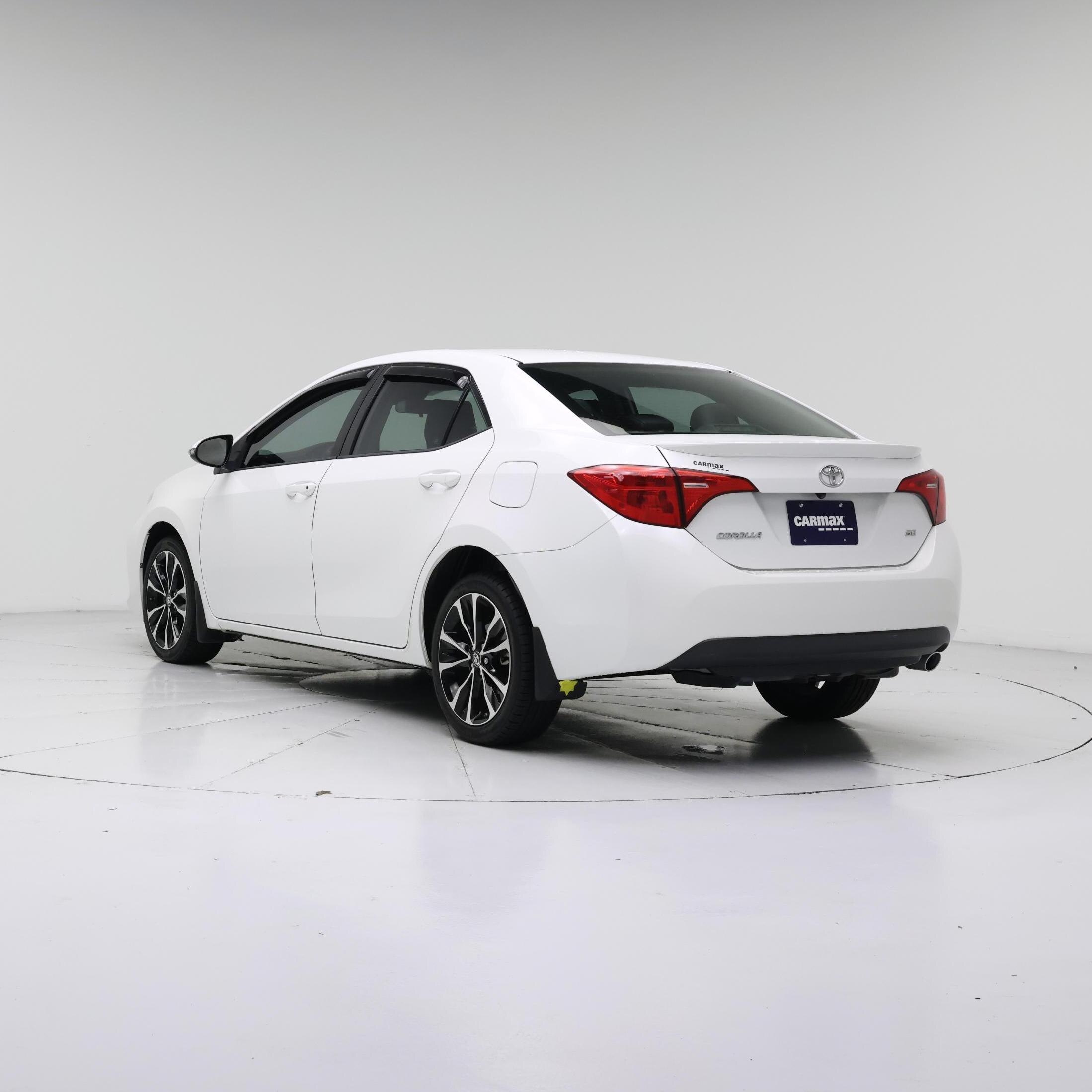 Thumbnail: 2018 Toyota Corolla - 2