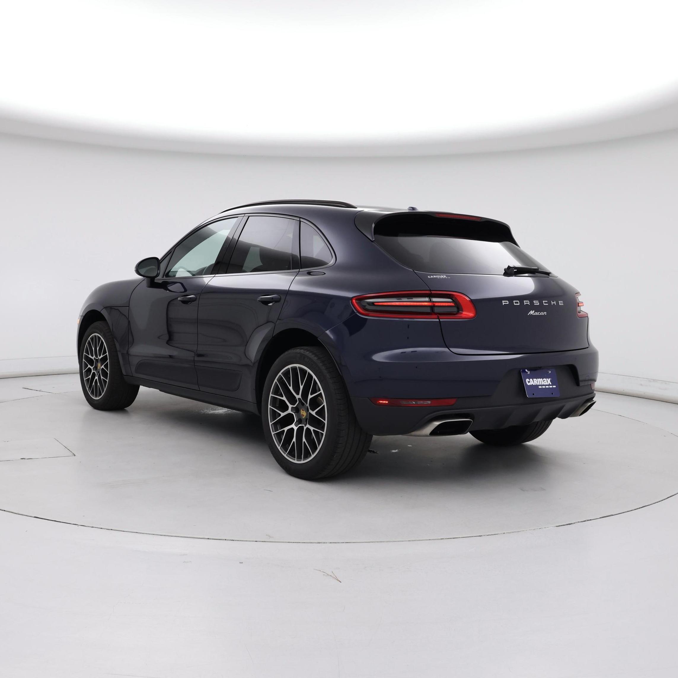 Thumbnail: 2017 Porsche Macan - 2