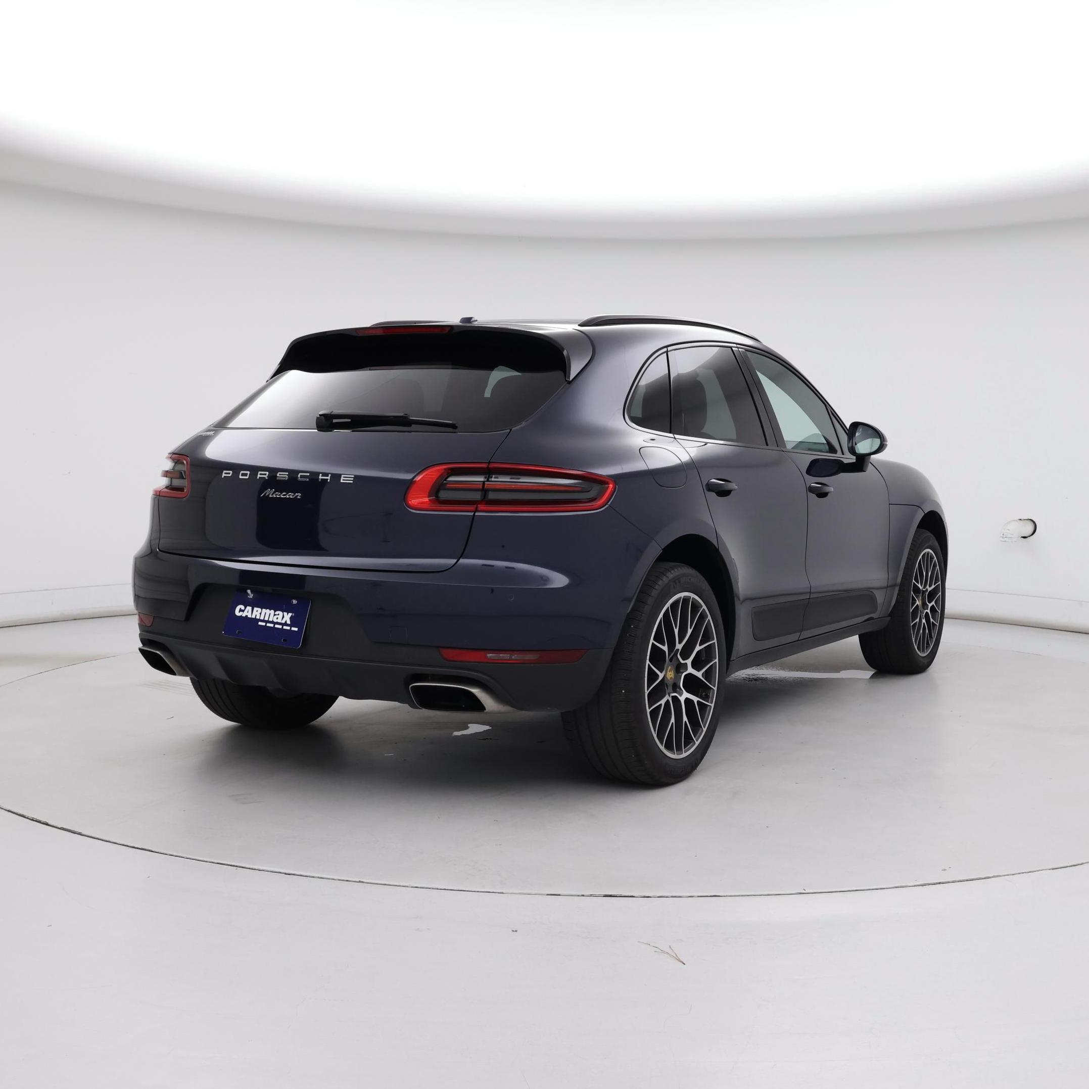 Thumbnail: 2017 Porsche Macan - 8