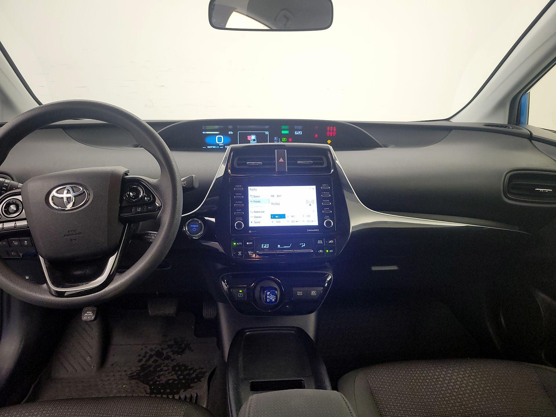 Thumbnail: 2021 Toyota Prius - 9