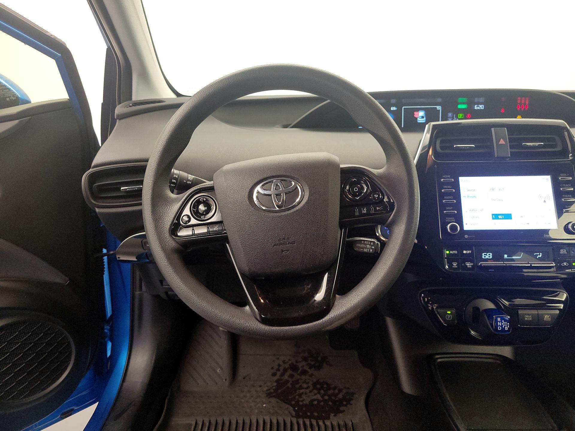 Thumbnail: 2021 Toyota Prius - 10