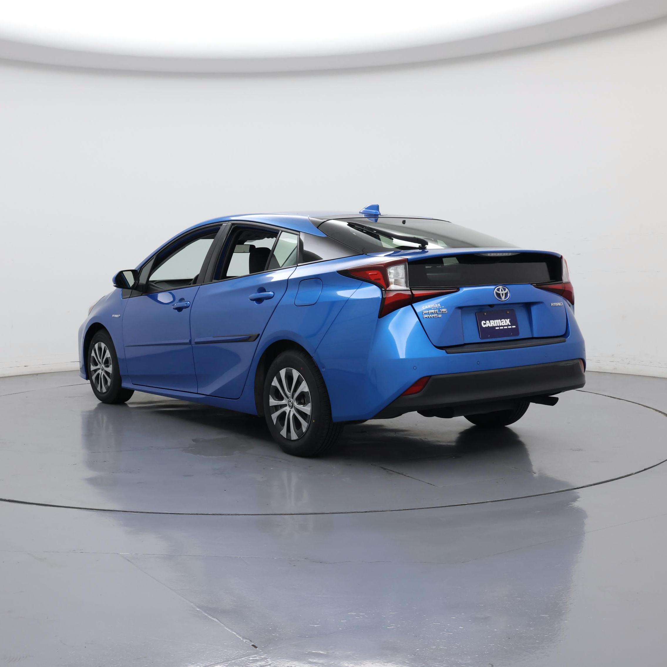 Thumbnail: 2021 Toyota Prius - 2